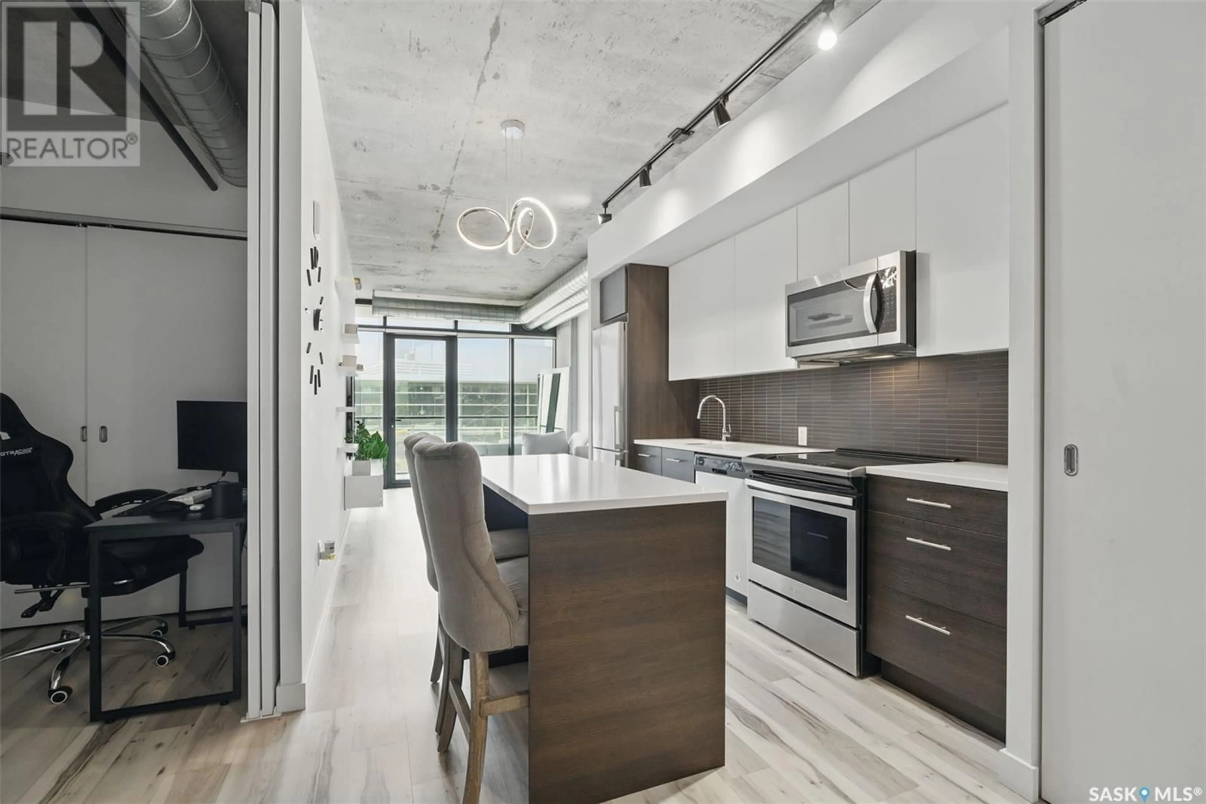 Open concept kitchen, unknown for 203 - 490 2ND AVENUE, Saskatoon Saskatchewan S7K4H5