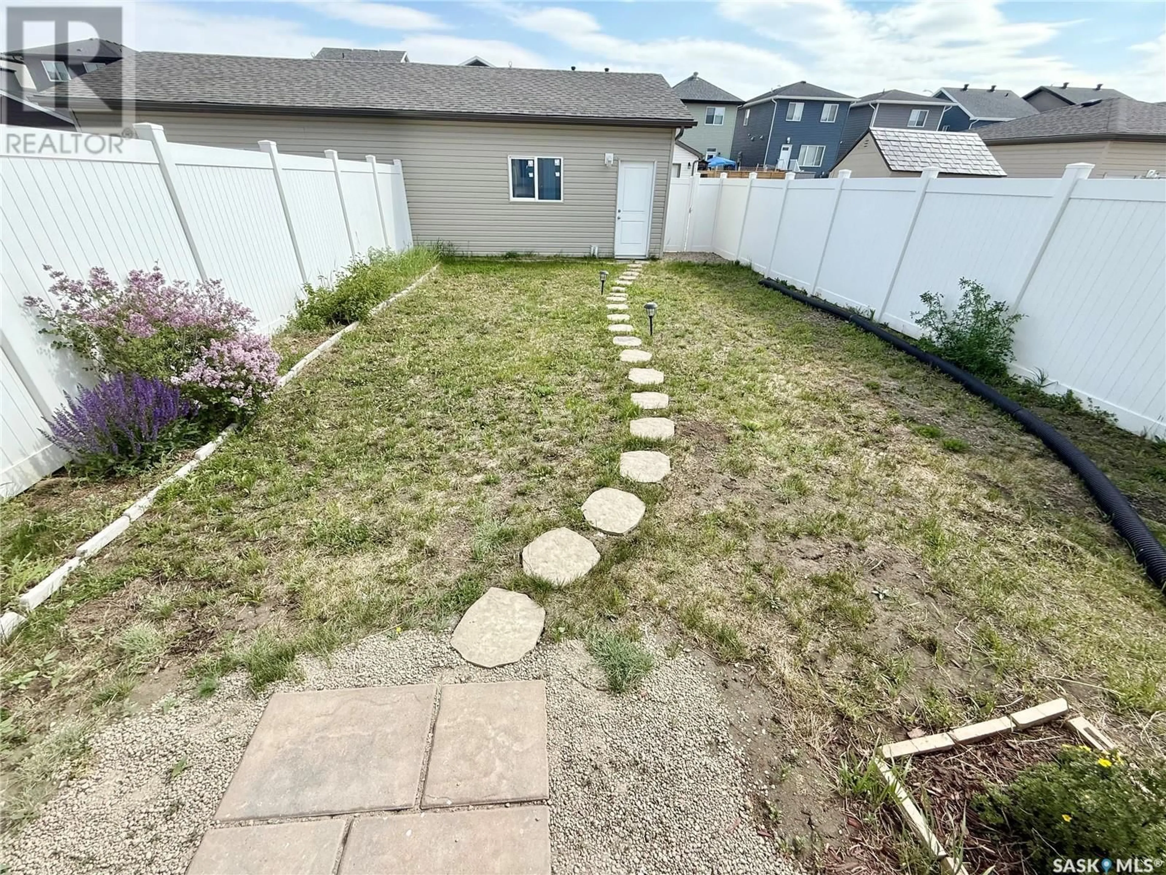 Patio, street for 2829 ROCHDALE BOULEVARD, Regina Saskatchewan S4X0N1