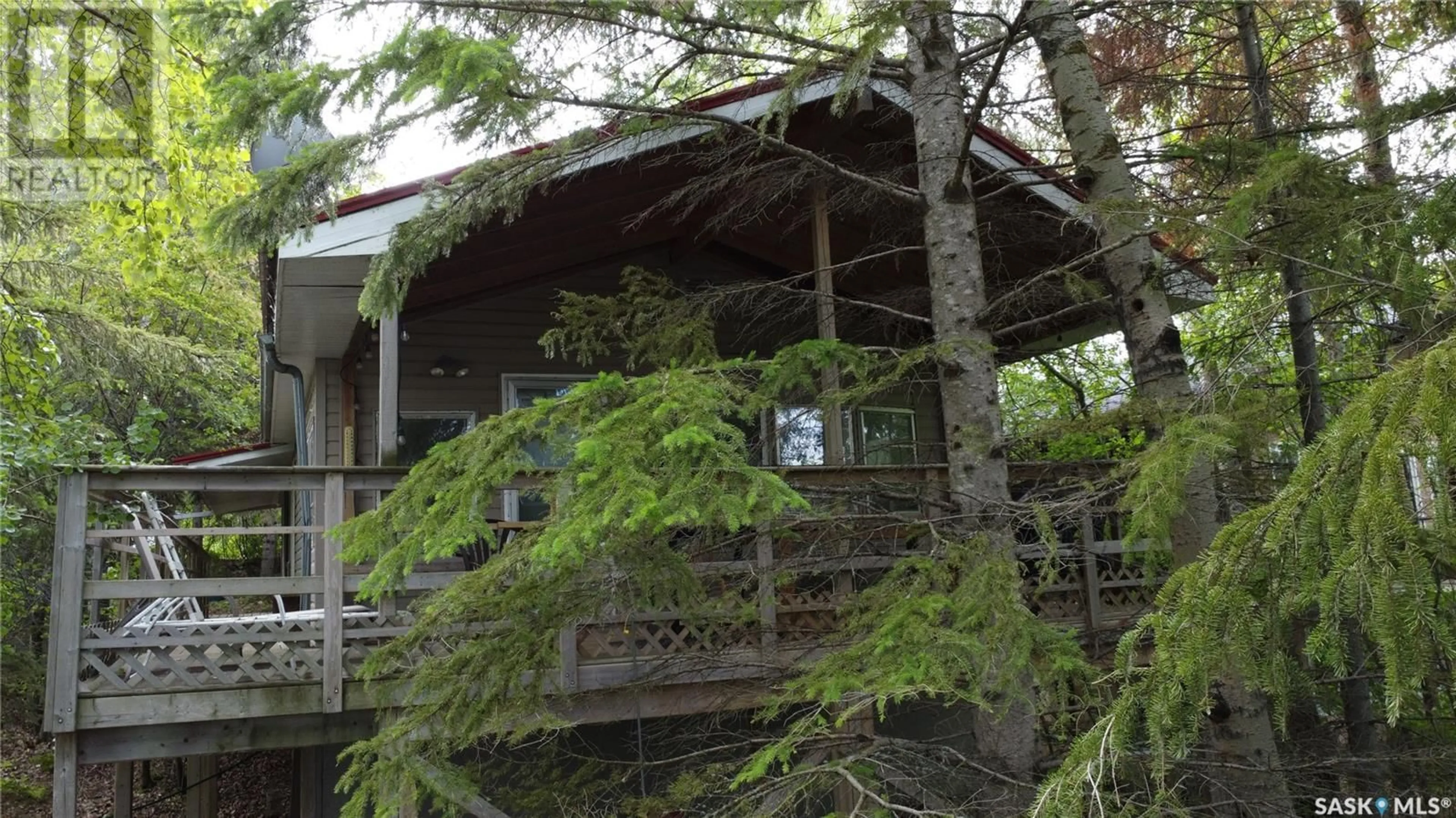 Patio, building for OLEKSYN BEACH, Wakaw Lake Saskatchewan S0K4P0