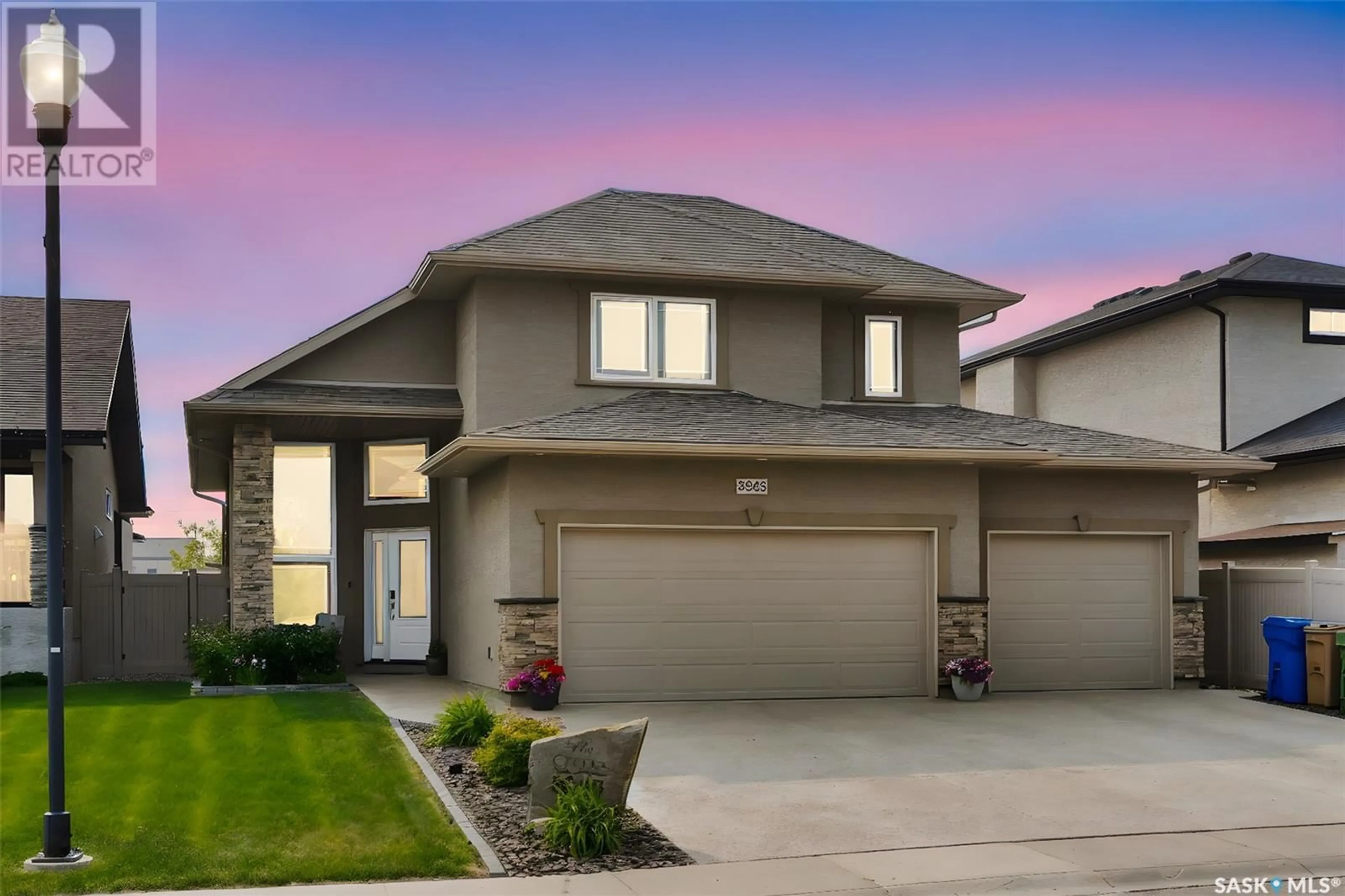 Home with vinyl exterior material, street for 3945 SANDHILL CRESCENT, Regina Saskatchewan S4V3G7
