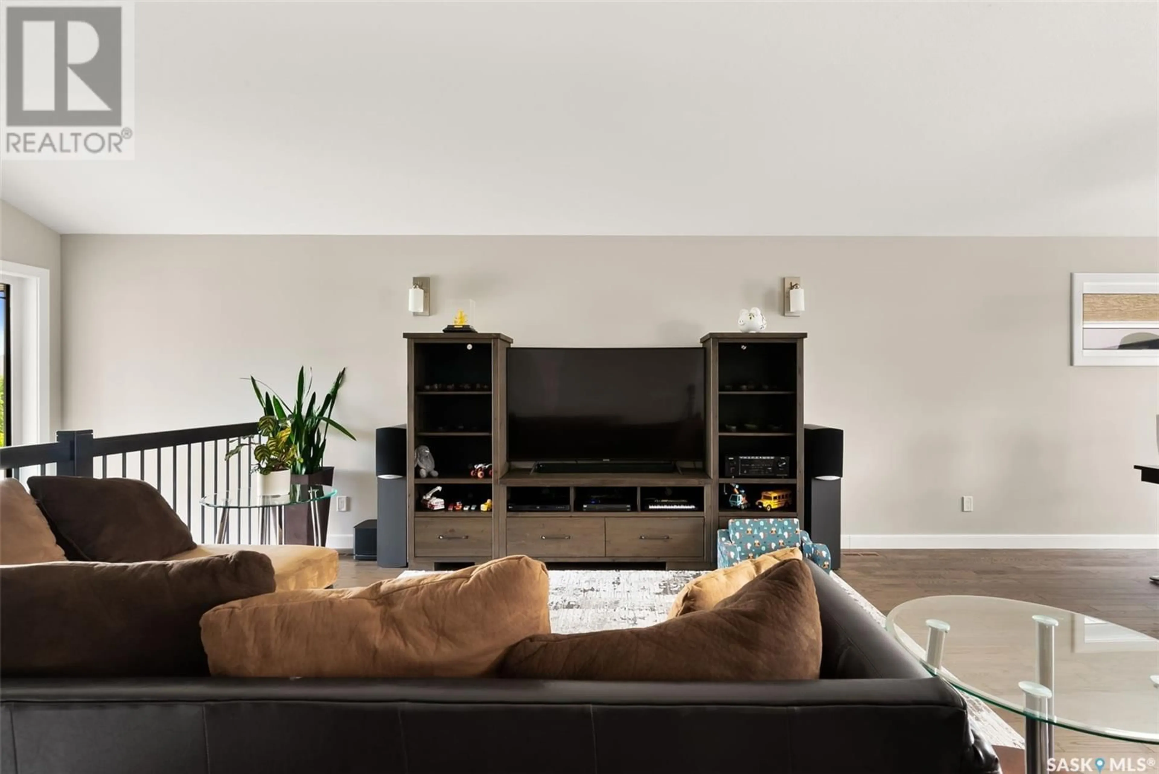 Living room with furniture, unknown for 3945 SANDHILL CRESCENT, Regina Saskatchewan S4V3G7