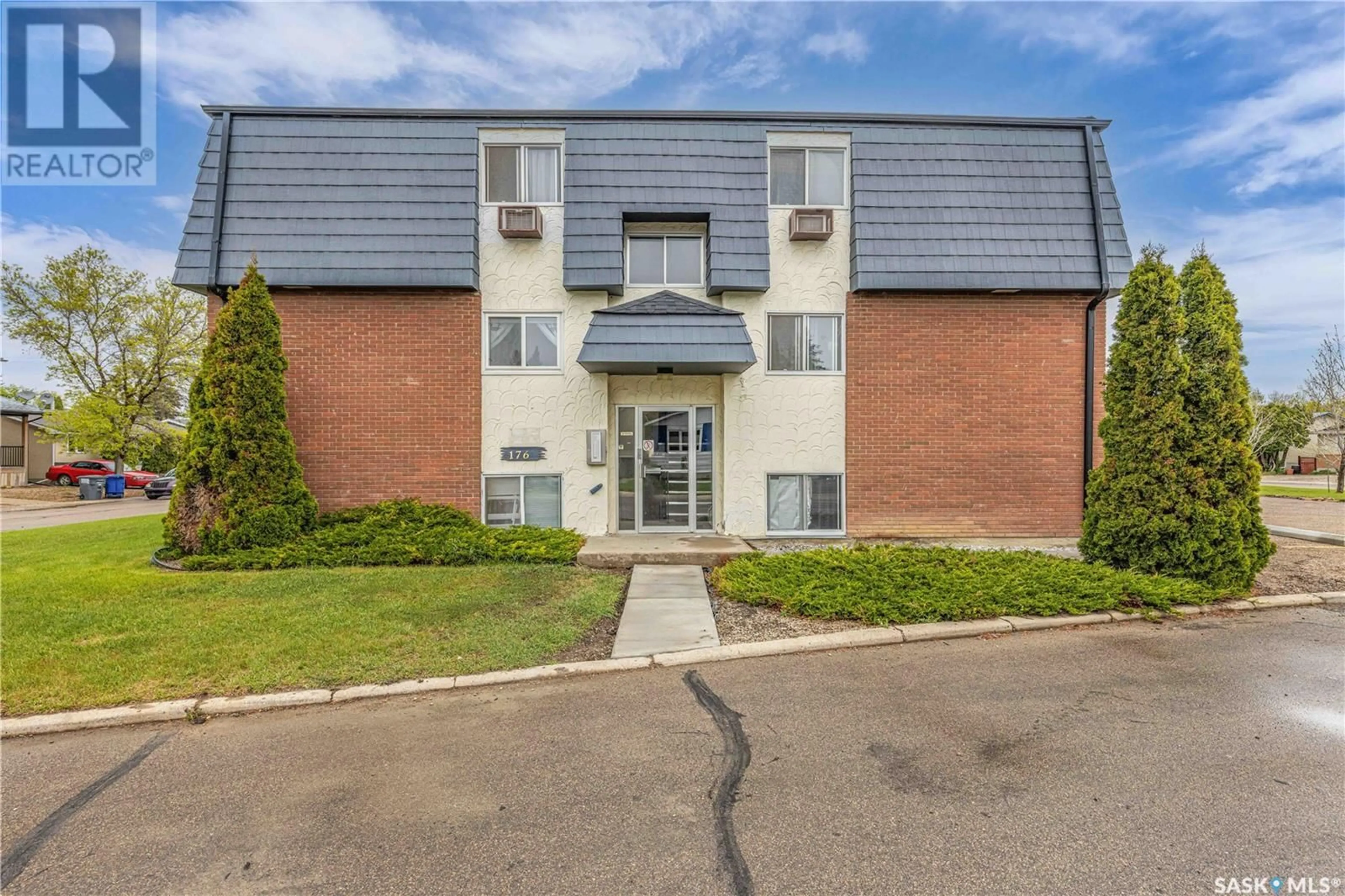 Unknown for 17 - 176 ACADIA COURT, Saskatoon Saskatchewan S7H4C4