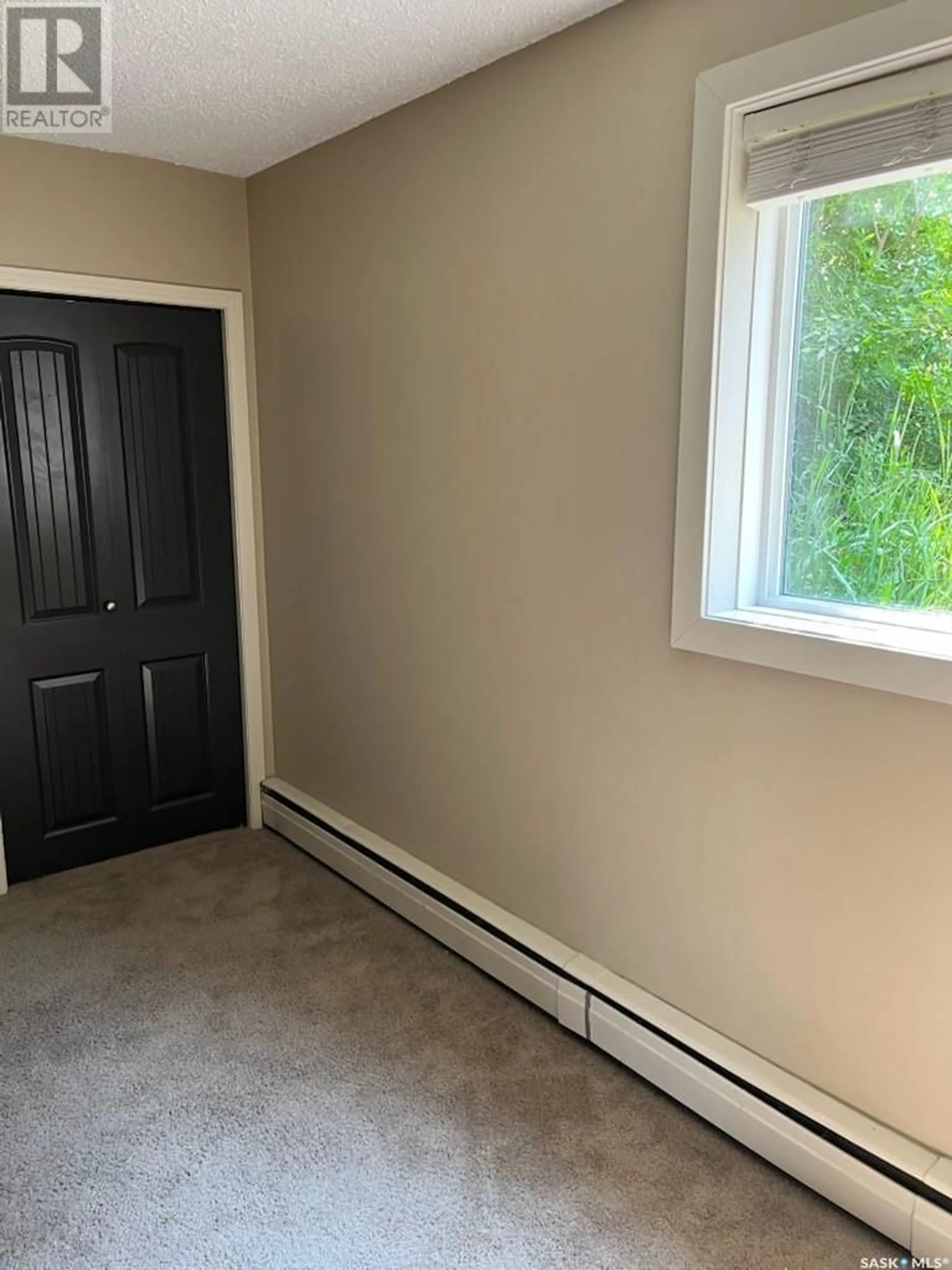 A pic of a room for 101 - 2613 BROADWAY AVENUE, Saskatoon Saskatchewan S7J0R7