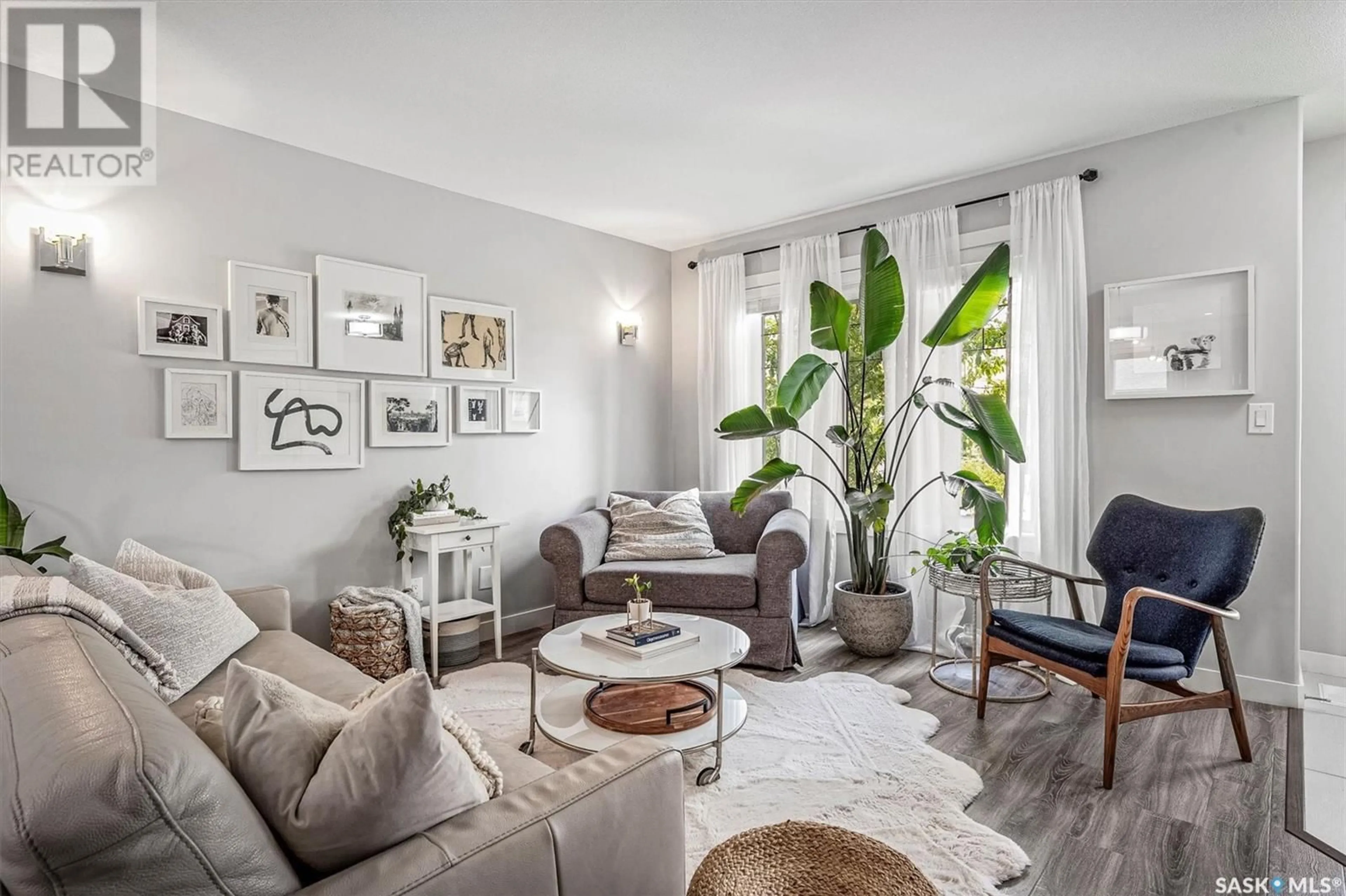 Living room with furniture, unknown for 255 RAJPUT WAY, Saskatoon Saskatchewan S7W0T7
