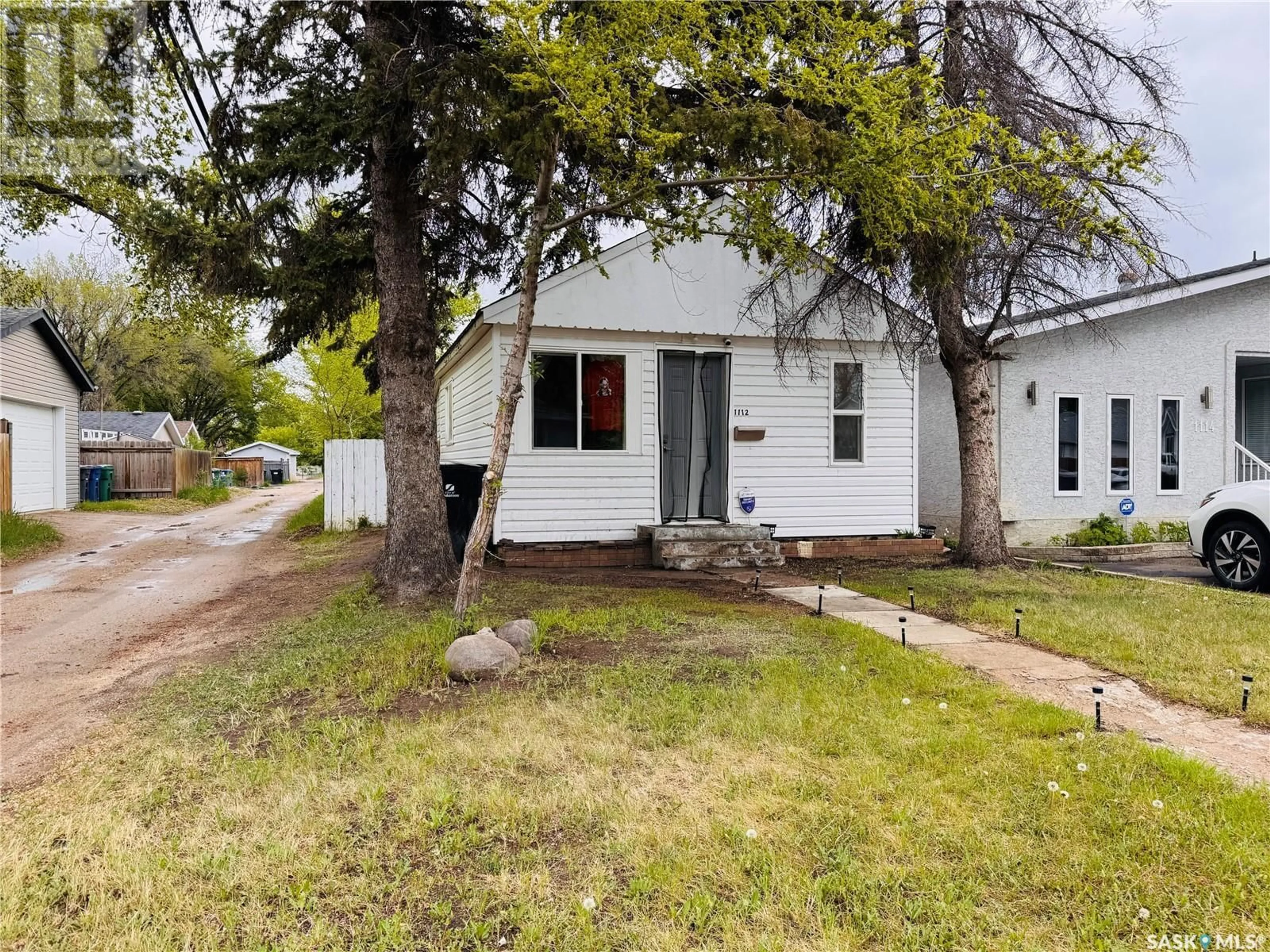 Unknown for 1112 N AVENUE S, Saskatoon Saskatchewan S7M2P8