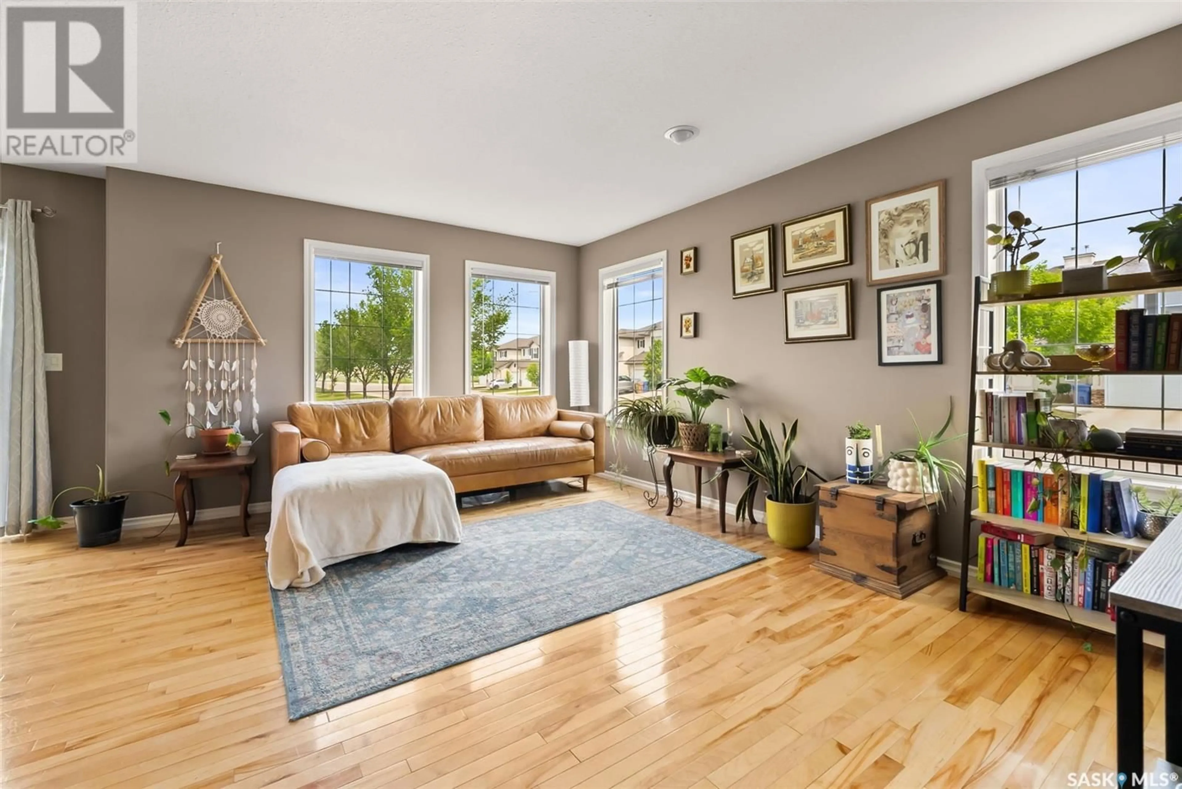 Living room with furniture, unknown for 35 2400 TELL PLACE, Regina Saskatchewan S4V3E3
