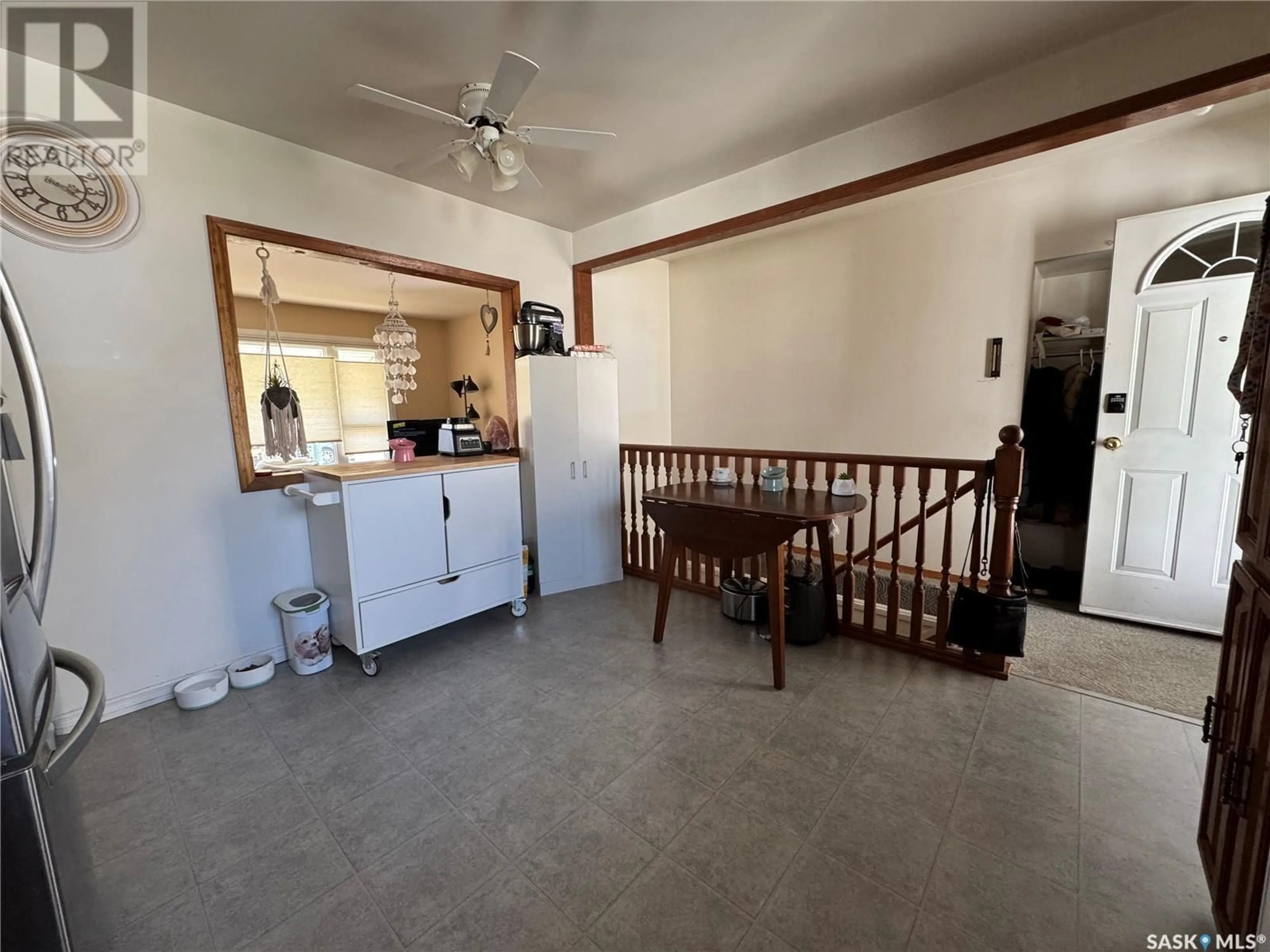 A pic of a room for 1043 SIMPSON AVENUE, Moose Jaw Saskatchewan S6H4M7