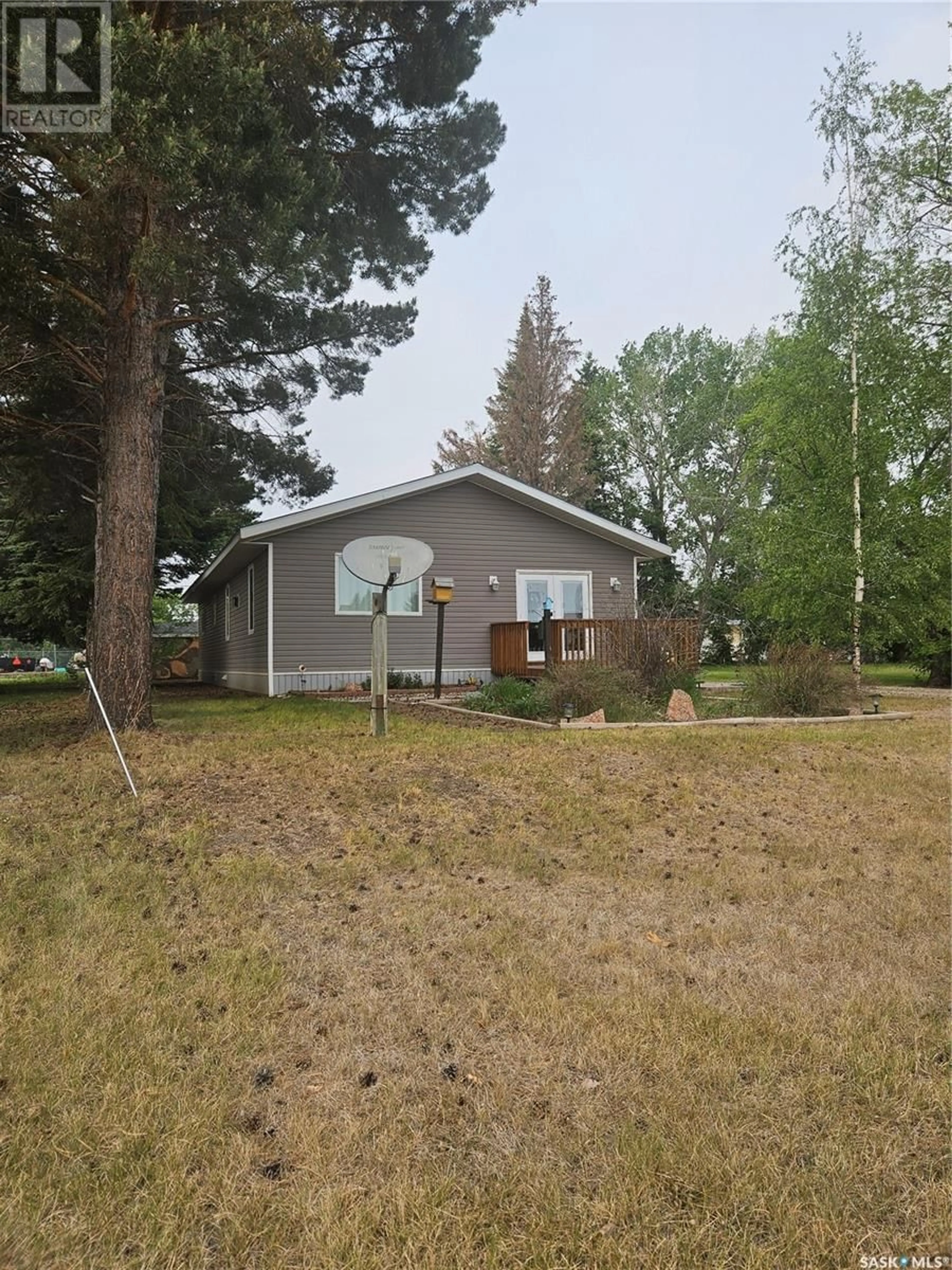 A pic from outside/outdoor area/front of a property/back of a property/a pic from drone, unknown for 526 RUPERT CRESCENT, Codette Saskatchewan S0E0P0