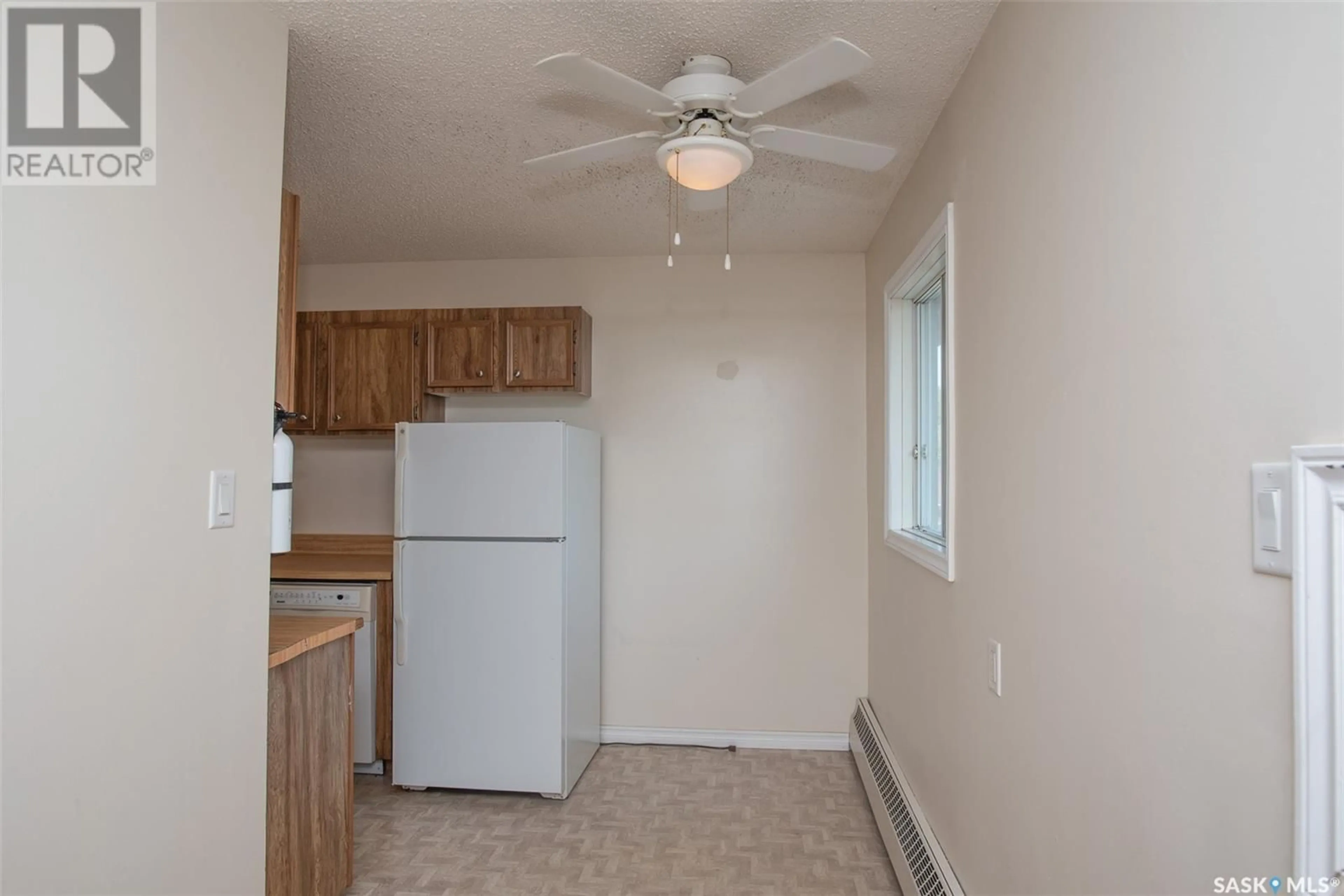 Standard kitchen, unknown for 31 - 308 RODENBUSH DRIVE, Regina Saskatchewan S4R7W7