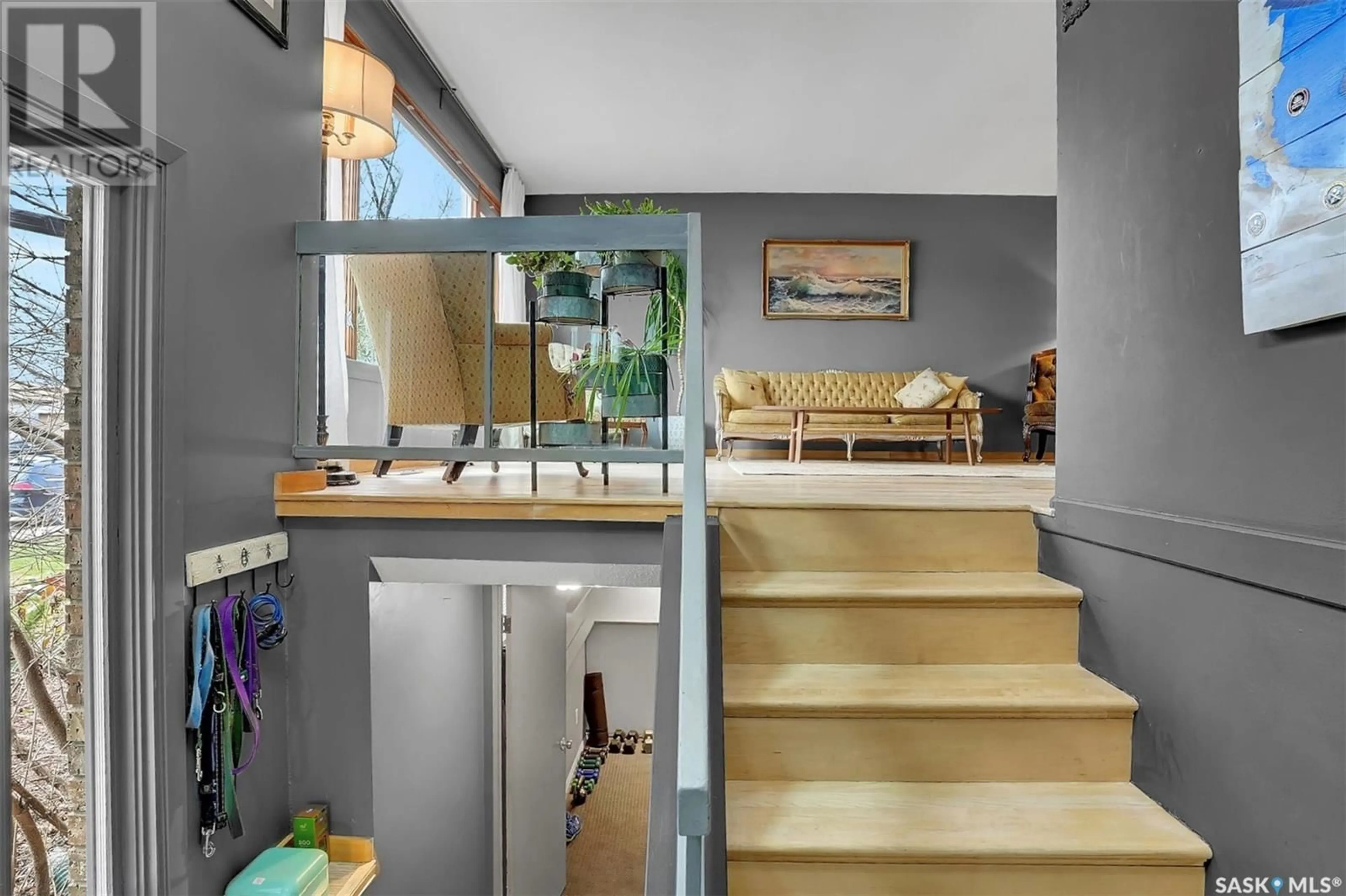 Indoor entryway for 7210 WHELAN DRIVE, Regina Saskatchewan S4X3W7