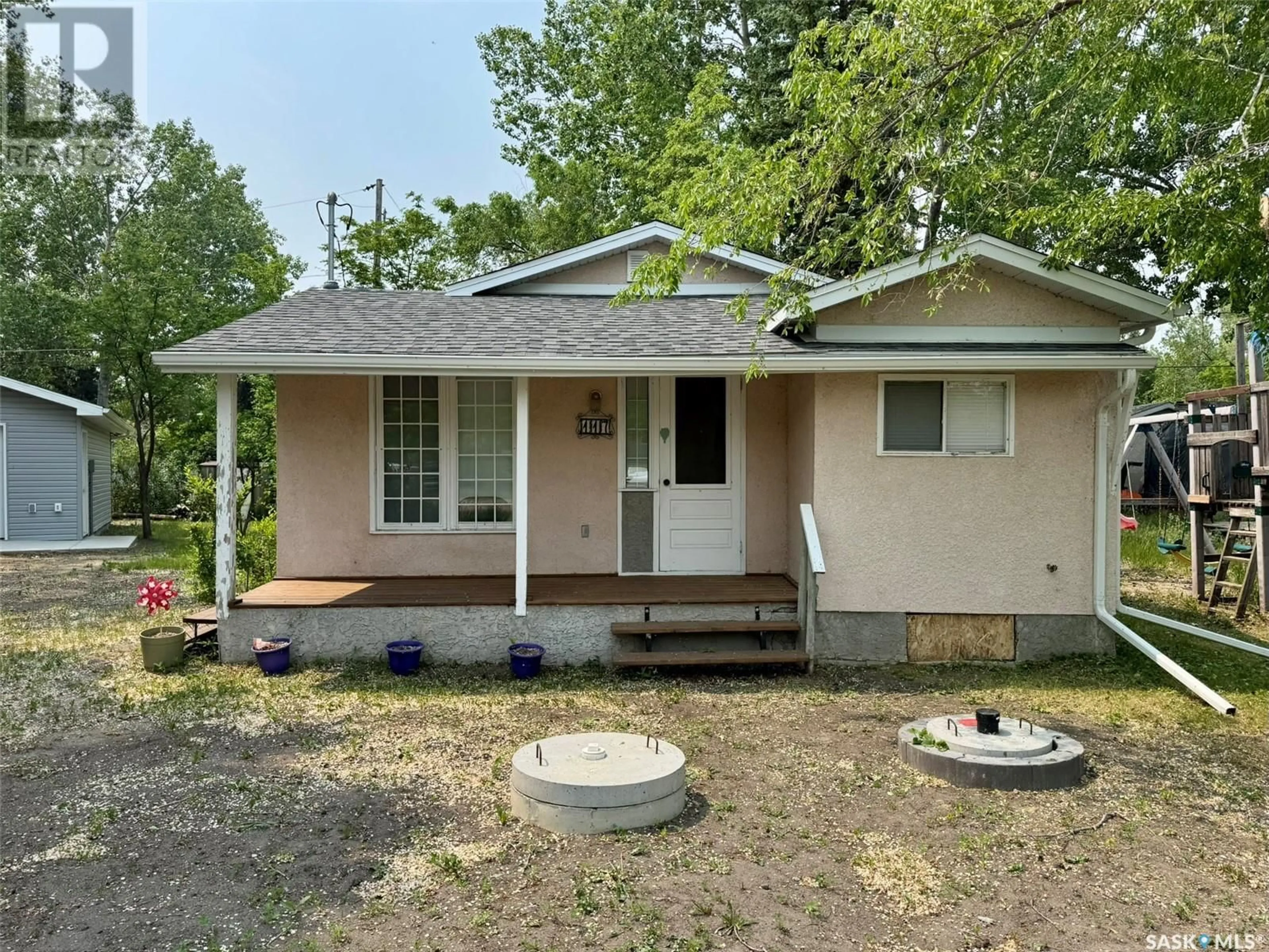 Home with vinyl exterior material, street for 117 PICKEREL CRESCENT, Island View Saskatchewan S0G0L0