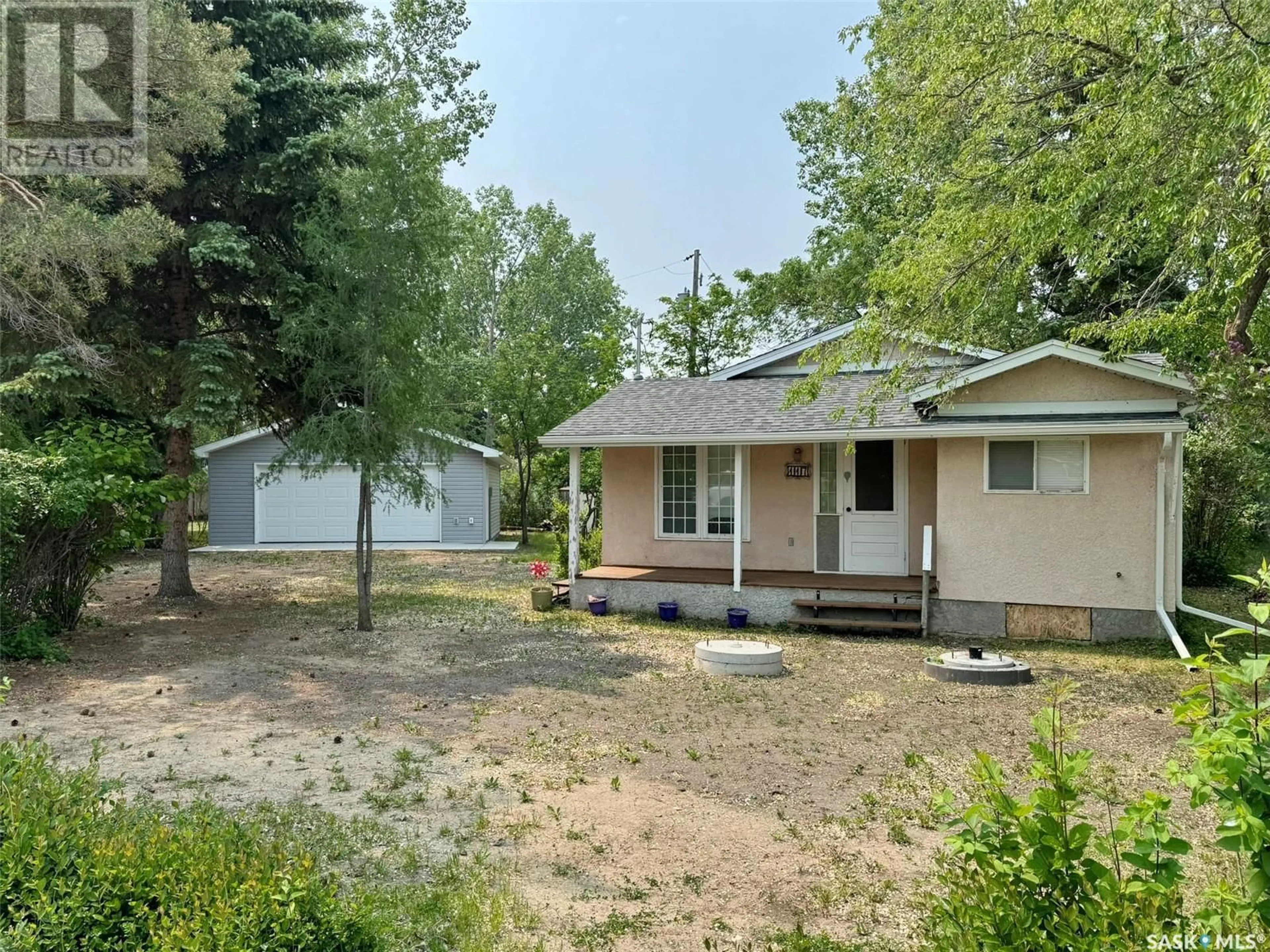 A pic from outside/outdoor area/front of a property/back of a property/a pic from drone, street for 117 PICKEREL CRESCENT, Island View Saskatchewan S0G0L0