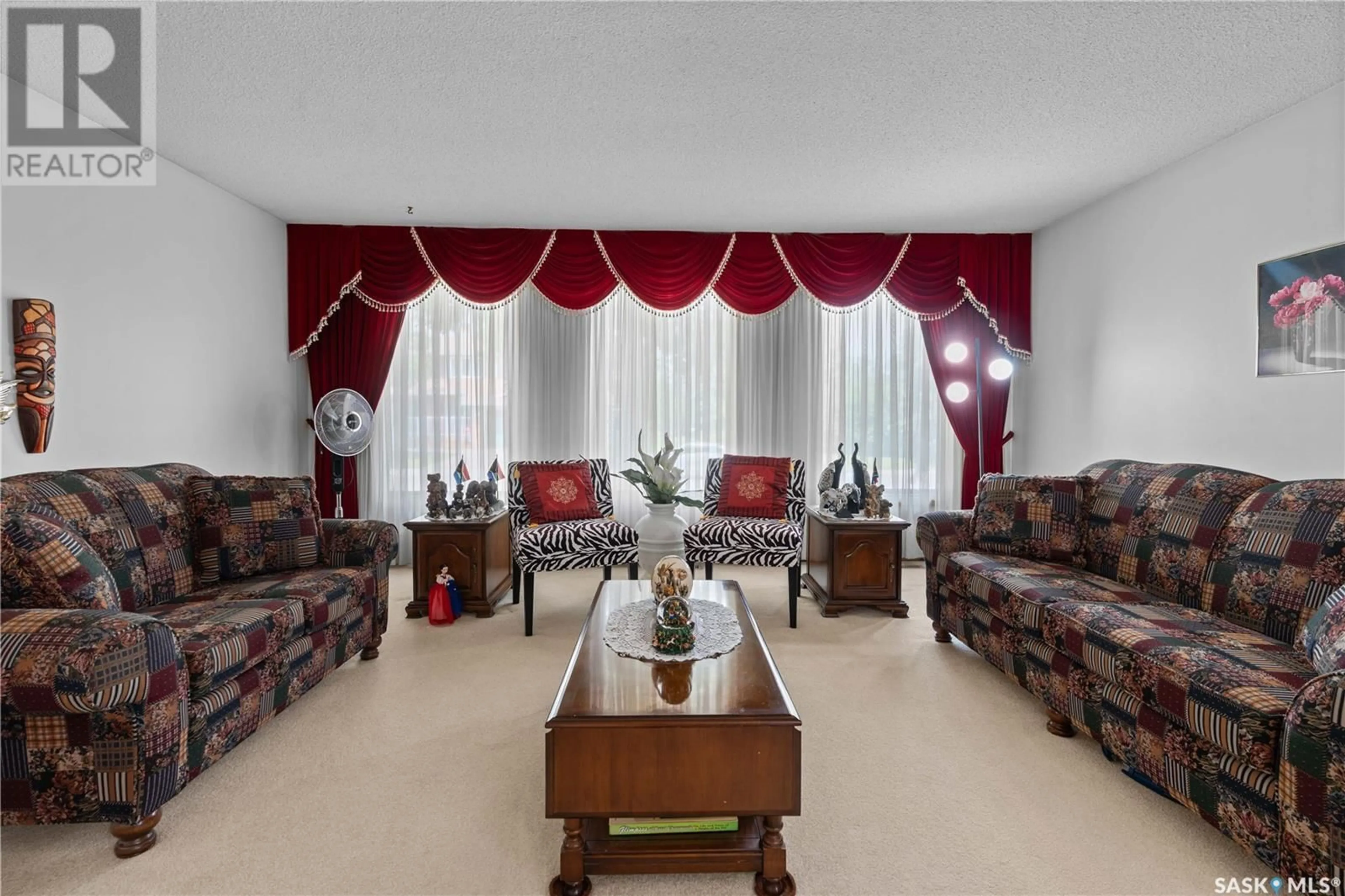 Lobby for 27 GREEN MEADOW ROAD, Regina Saskatchewan S4V0A6