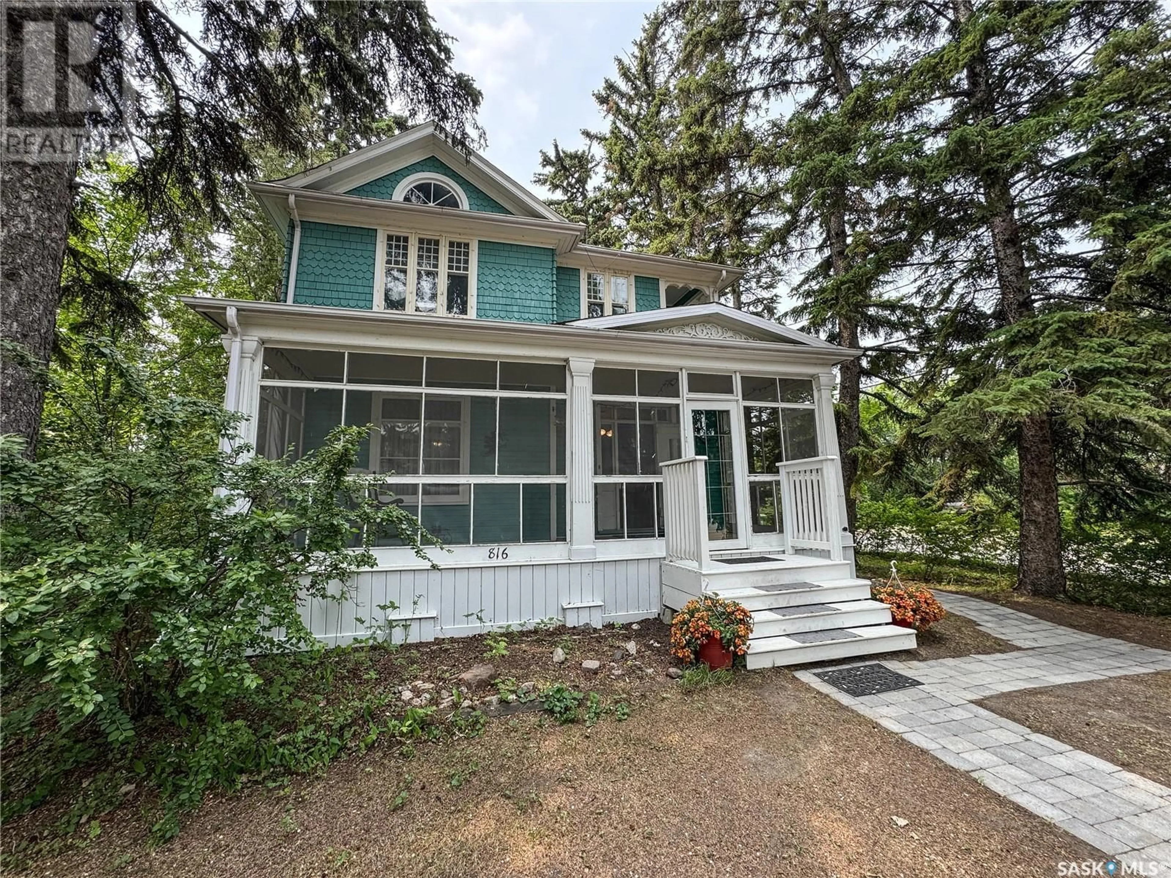 Home with vinyl exterior material, street for 816 BOYLE STREET, Indian Head Saskatchewan S0G2K0