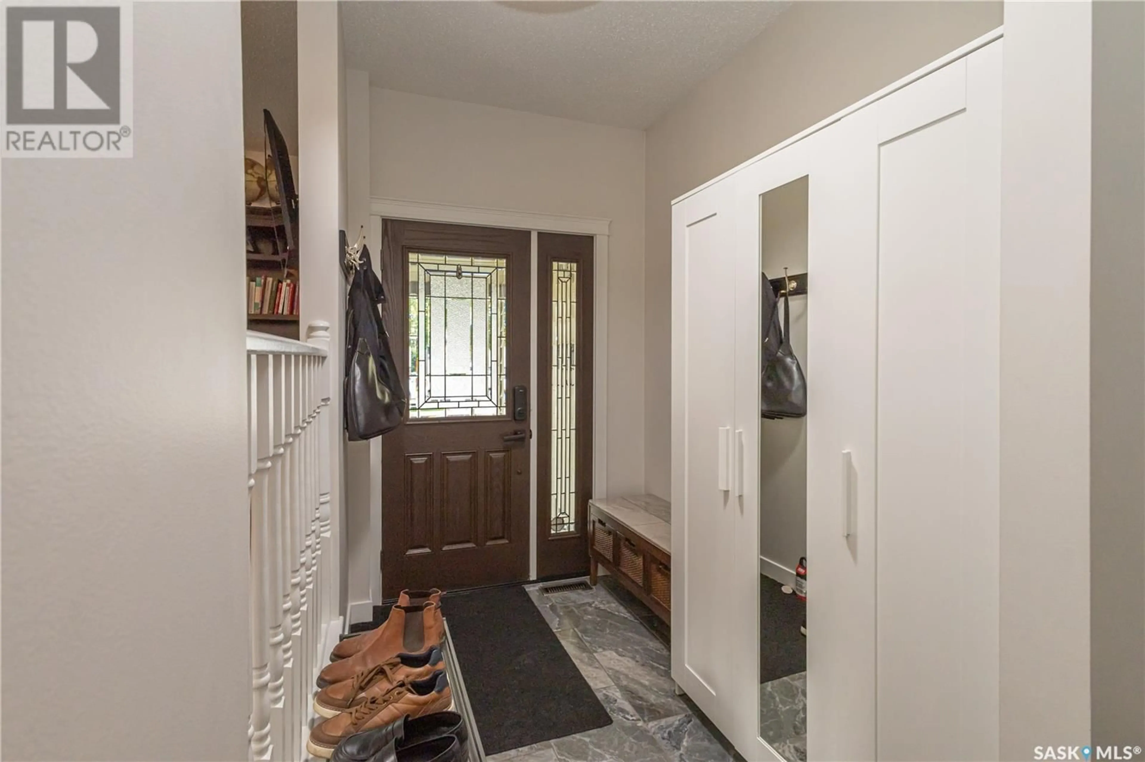 Indoor entryway for 370 MARCOTTE CRESCENT, Saskatoon Saskatchewan S7K7N8