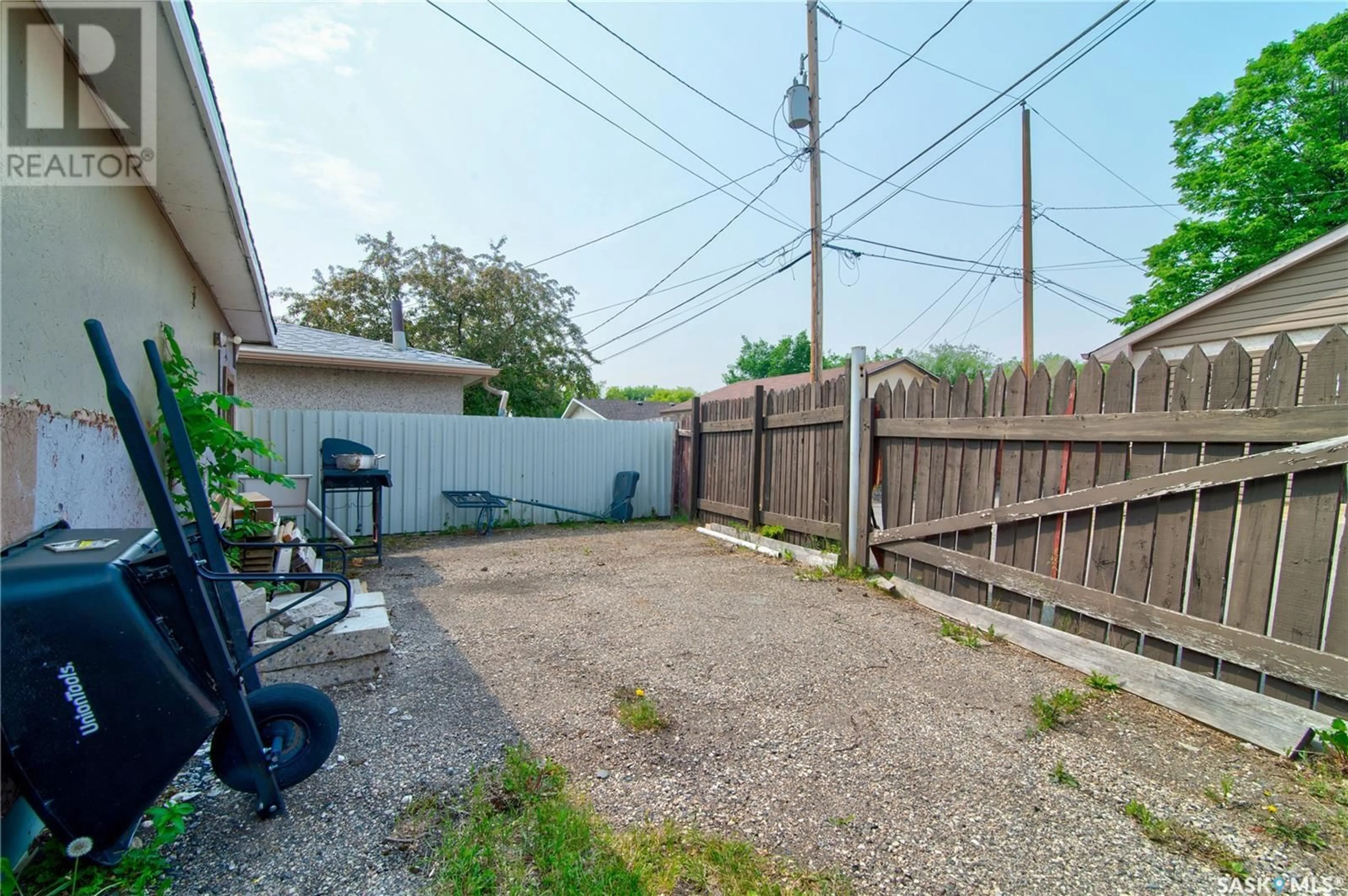 Patio, street for 3426 PATRICIA AVENUE, Regina Saskatchewan S4R3W1