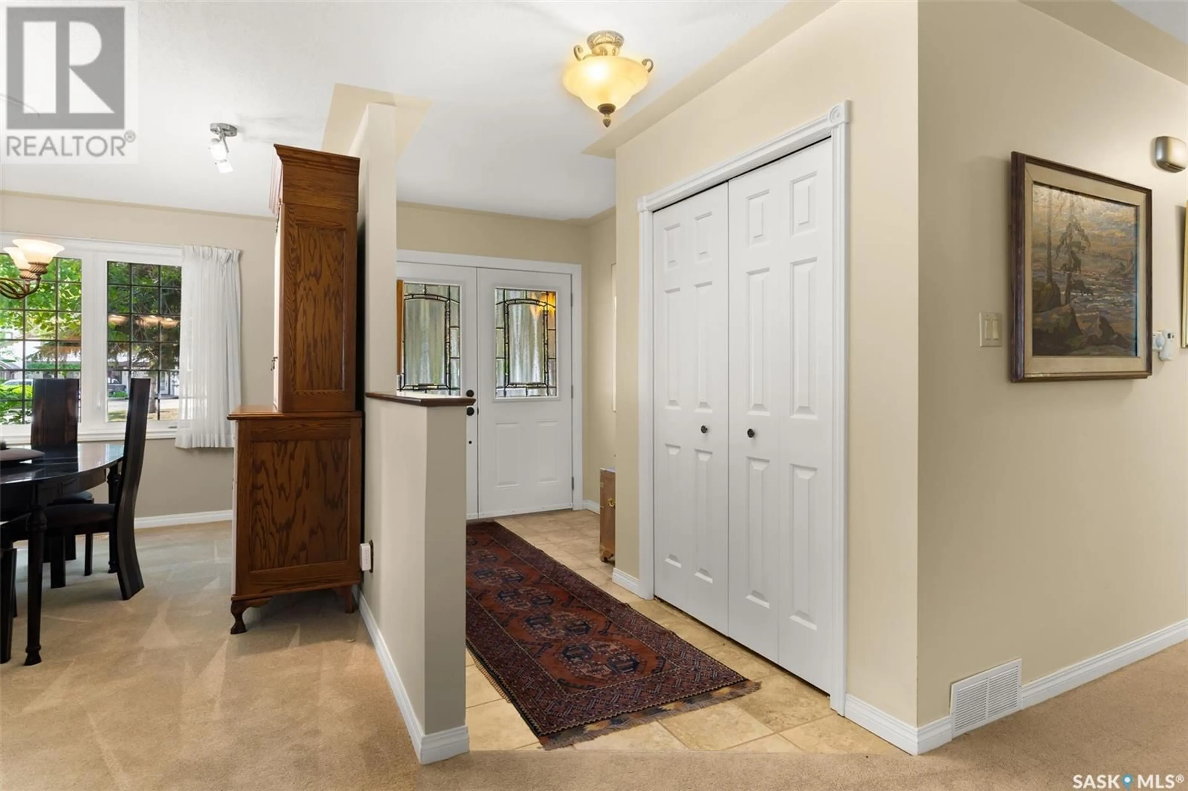 Indoor entryway for 1052 - 54 GRYPHONS WALK, Regina Saskatchewan S4S6X1