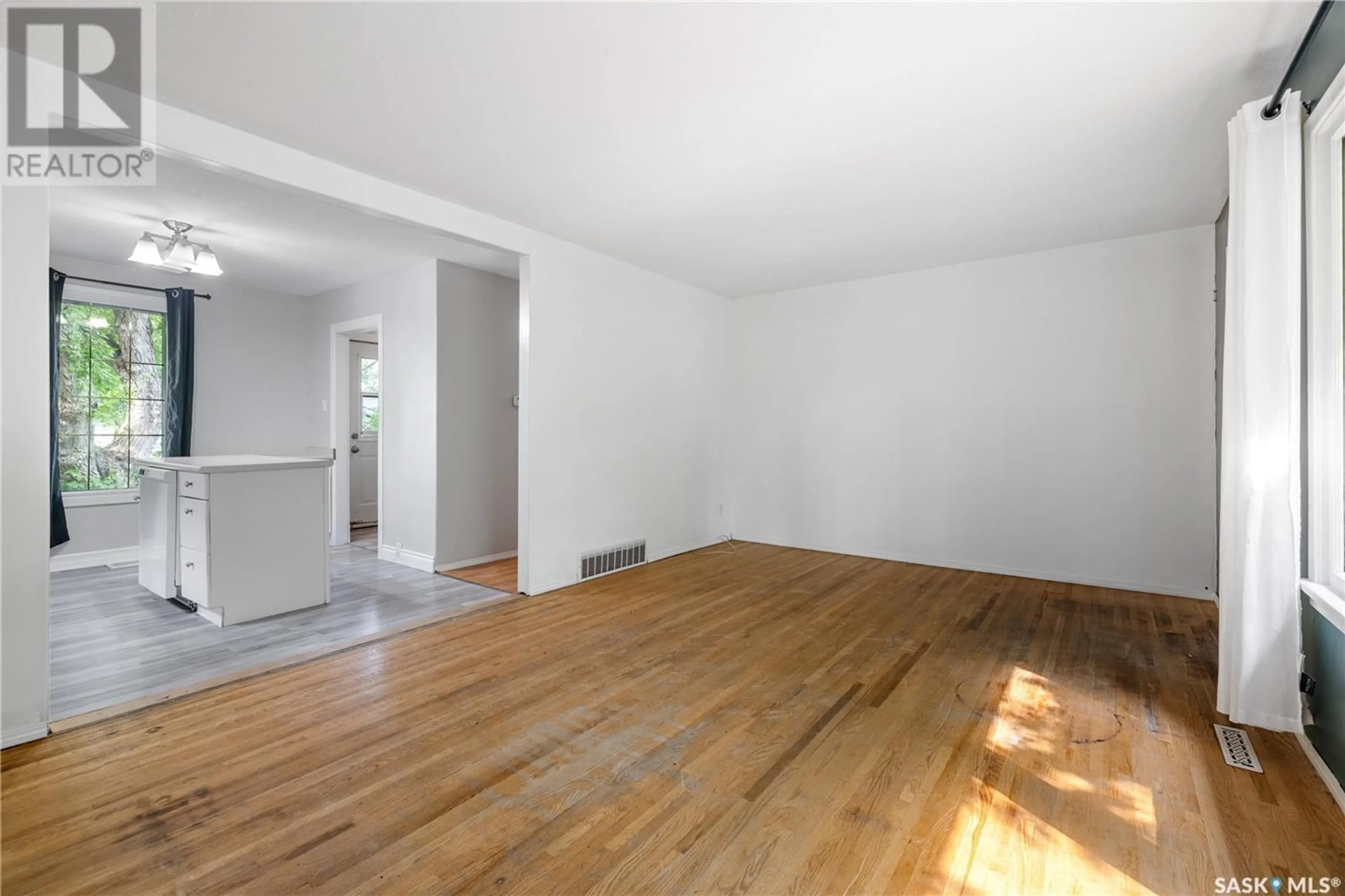 A pic of a room for 258 SCARTH STREET, Regina Saskatchewan S4R2C1