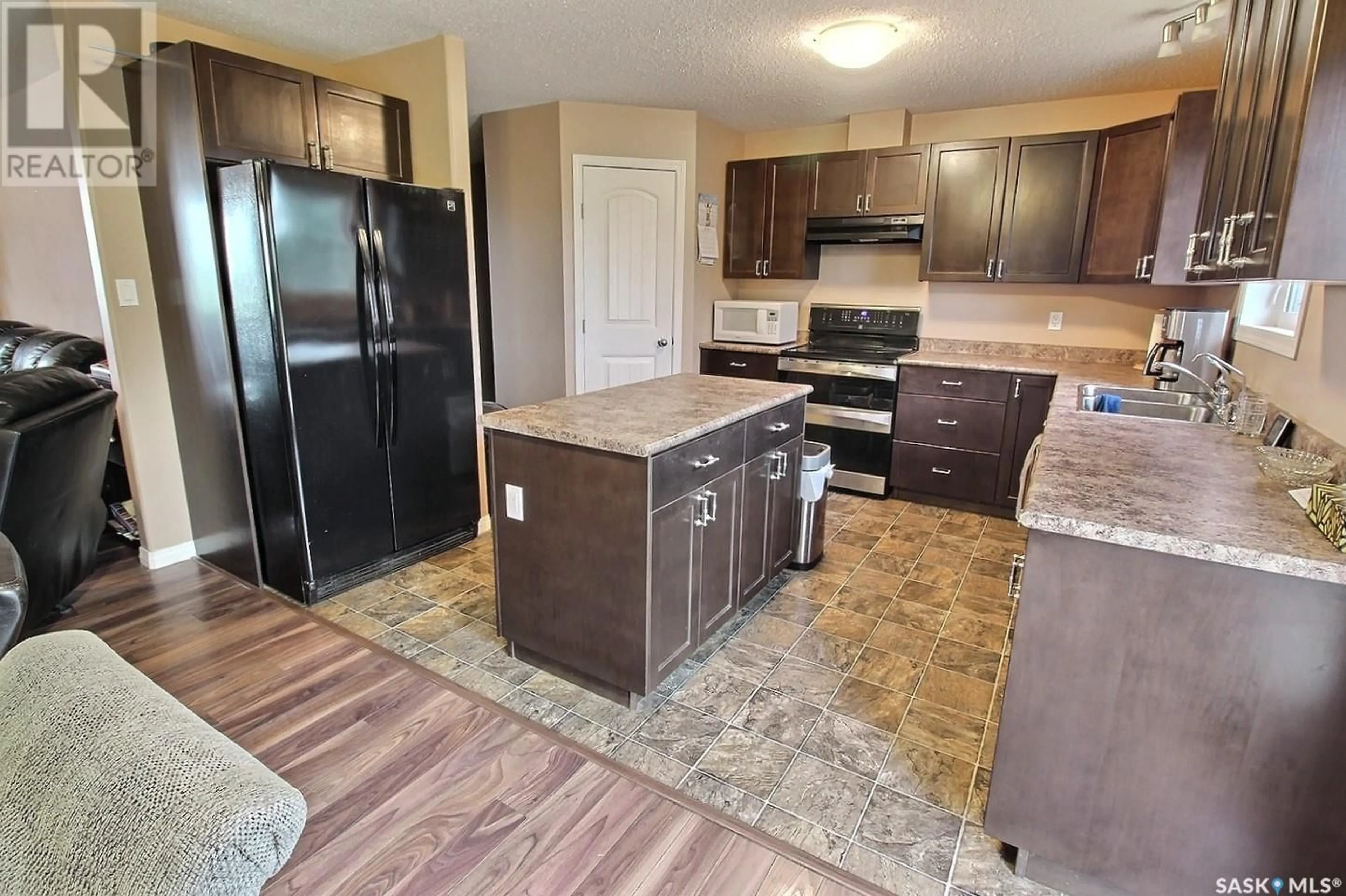Open concept kitchen, unknown for 26917 GRID 688, Wilton Rm No. 472 Saskatchewan S0M1R0