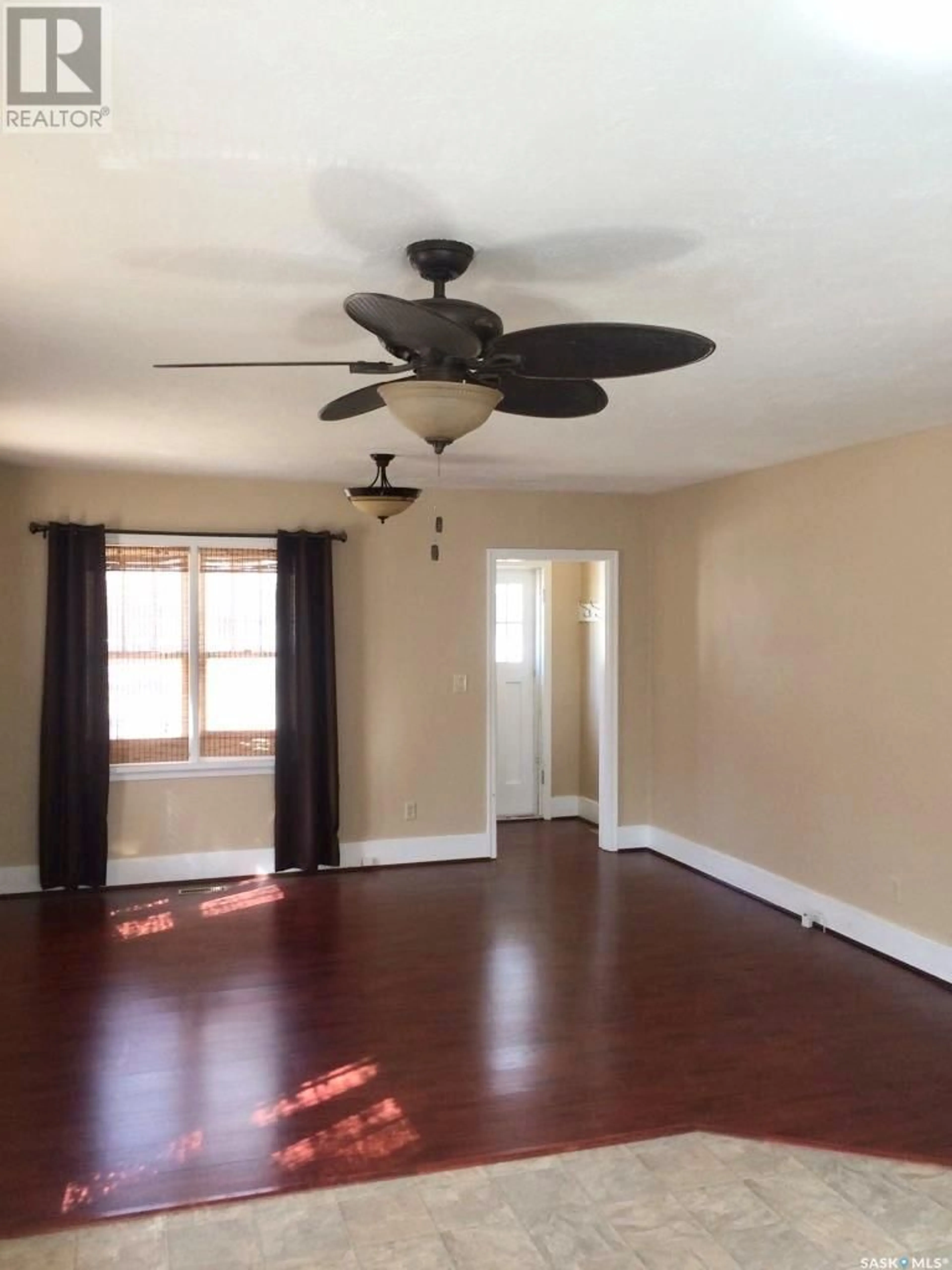 A pic of a room for 77 FOURTH AVENUE, Yorkton Saskatchewan S3N1A4