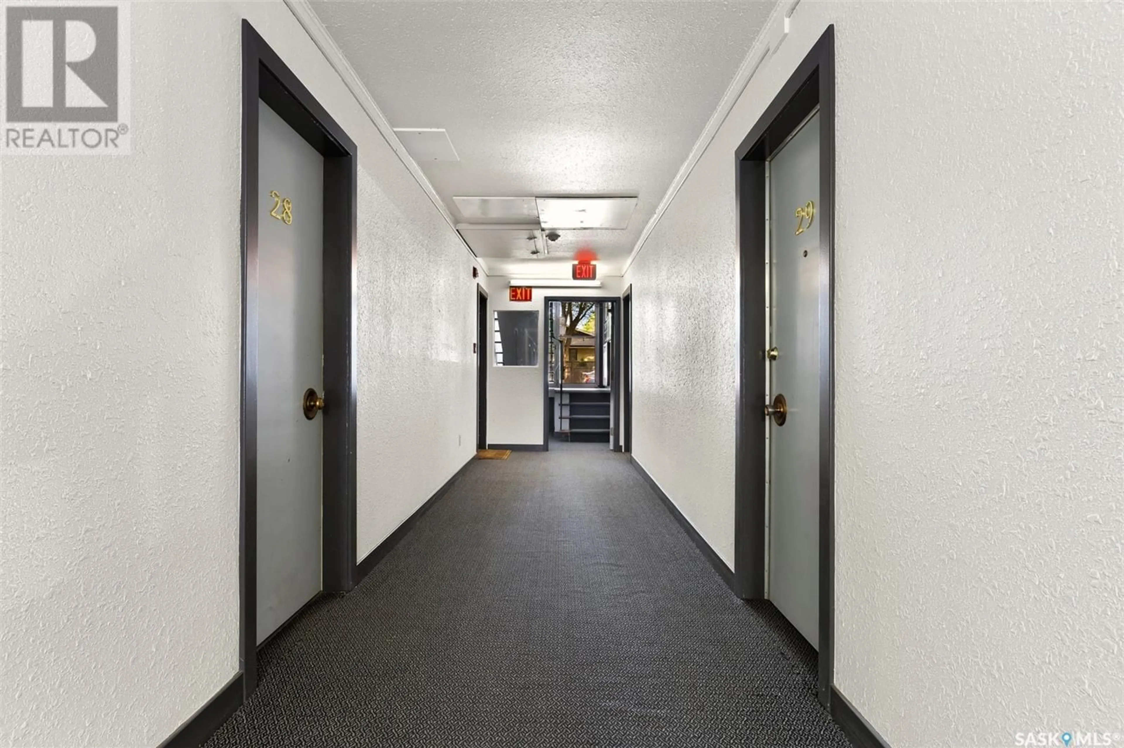 Indoor foyer for 29 42 SPENCE STREET, Regina Saskatchewan S4S4H4