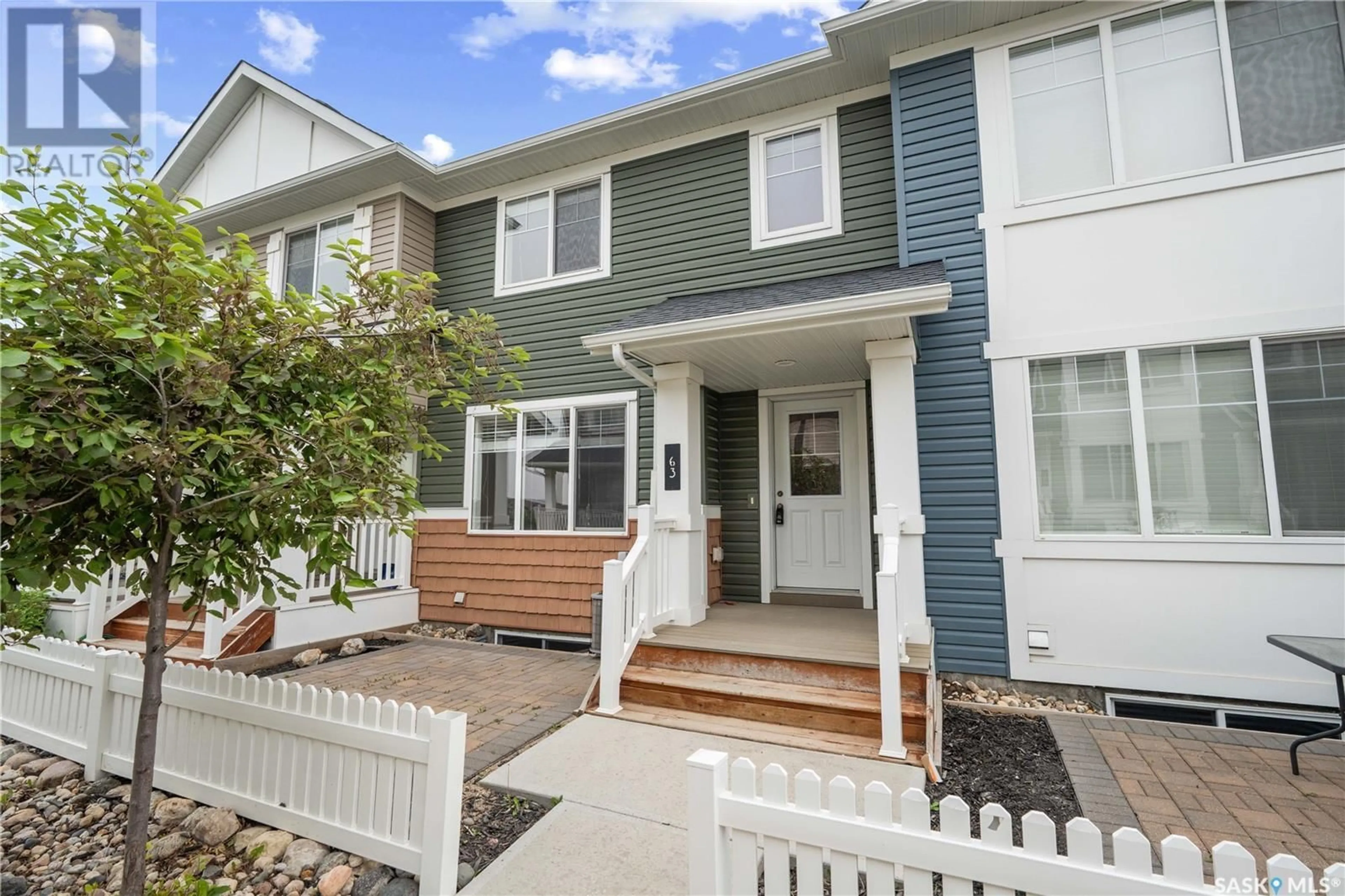 Home with vinyl exterior material, street for 5242 - 63 AERODROME ROAD, Regina Saskatchewan S4W0H7
