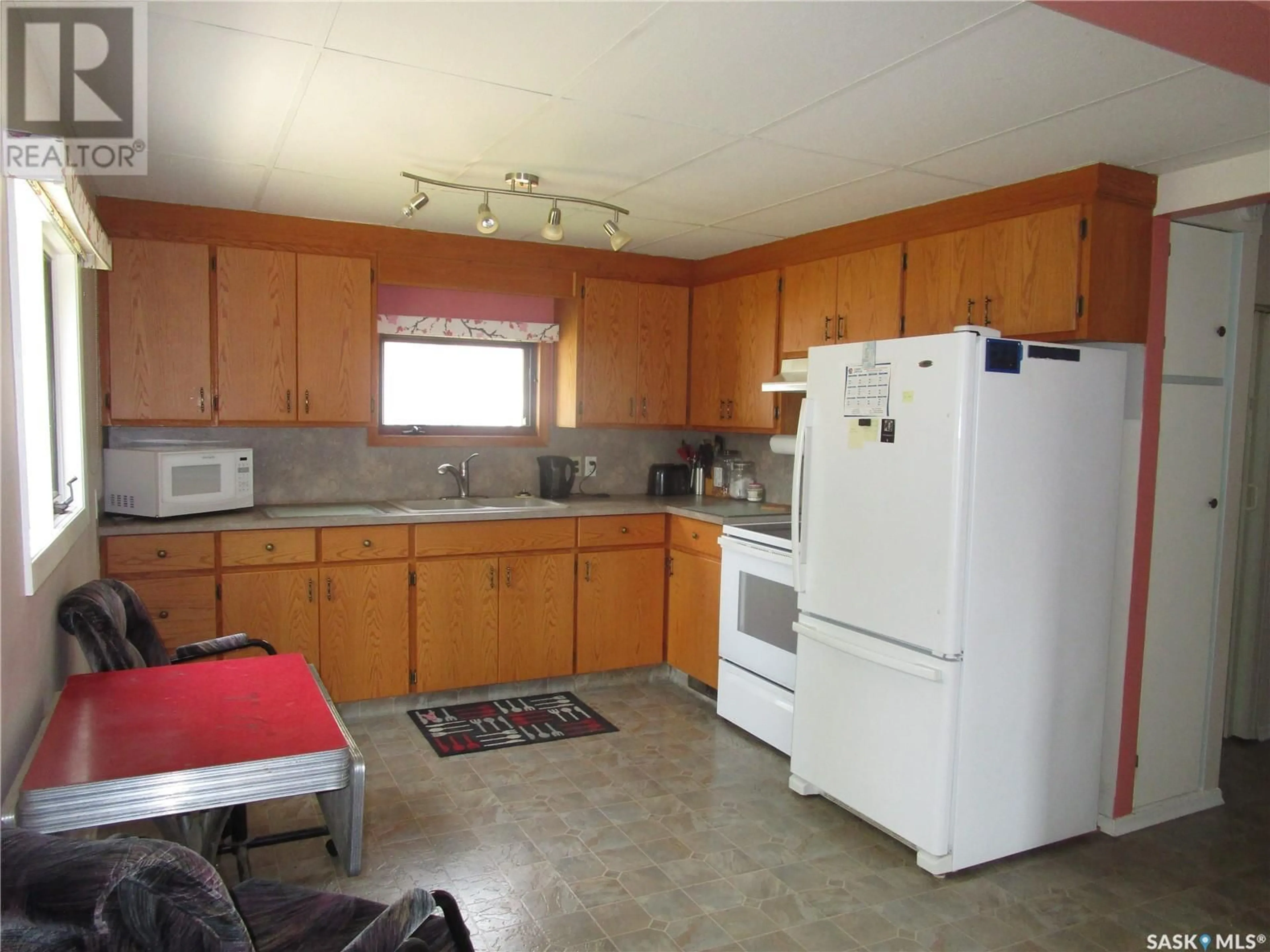 Standard kitchen, unknown for 120 2ND STREET, Lafleche Saskatchewan S0H2K0