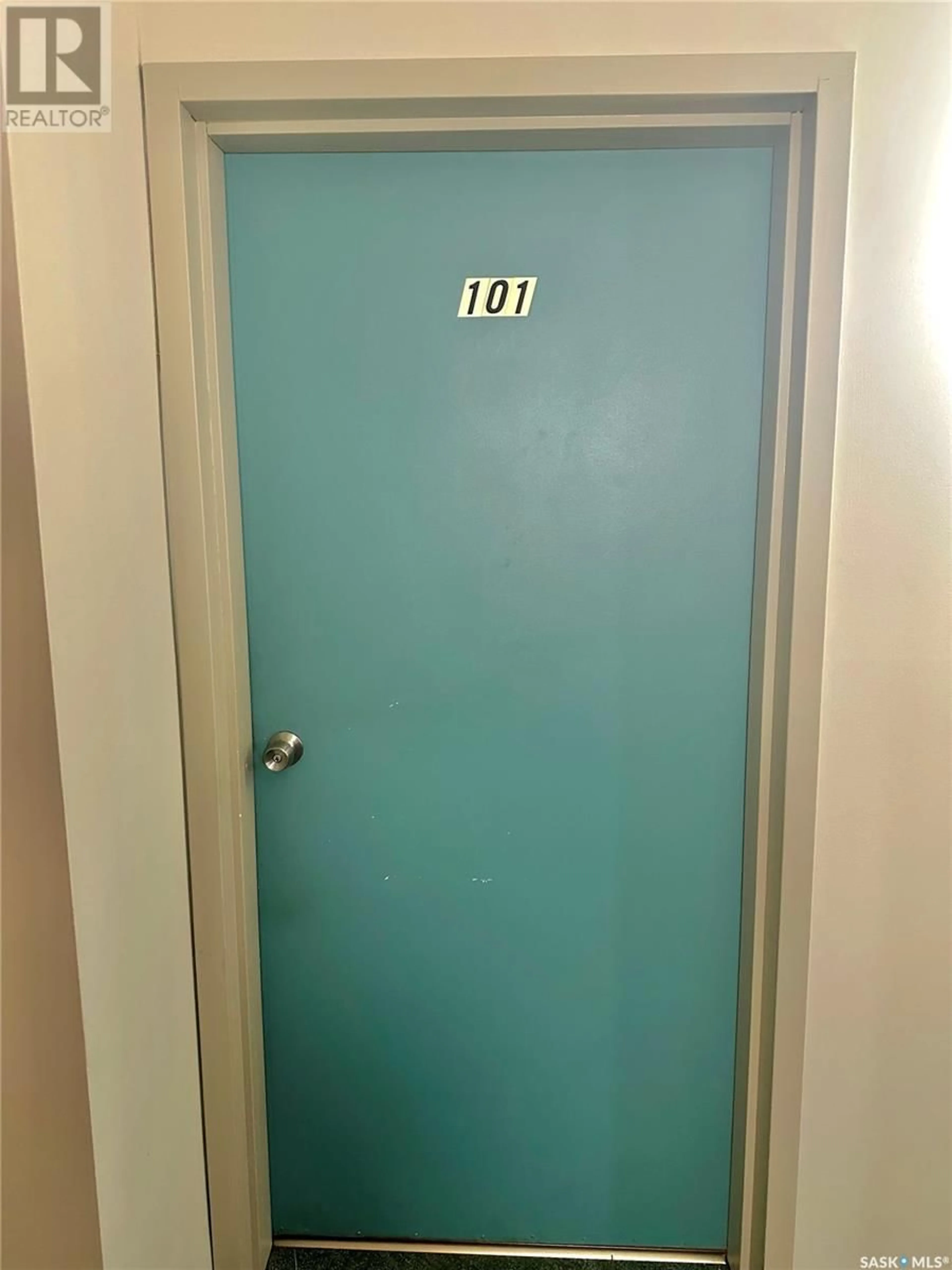 A pic of a room for 101 - 1002 108TH STREET, North Battleford Saskatchewan S9A2A9