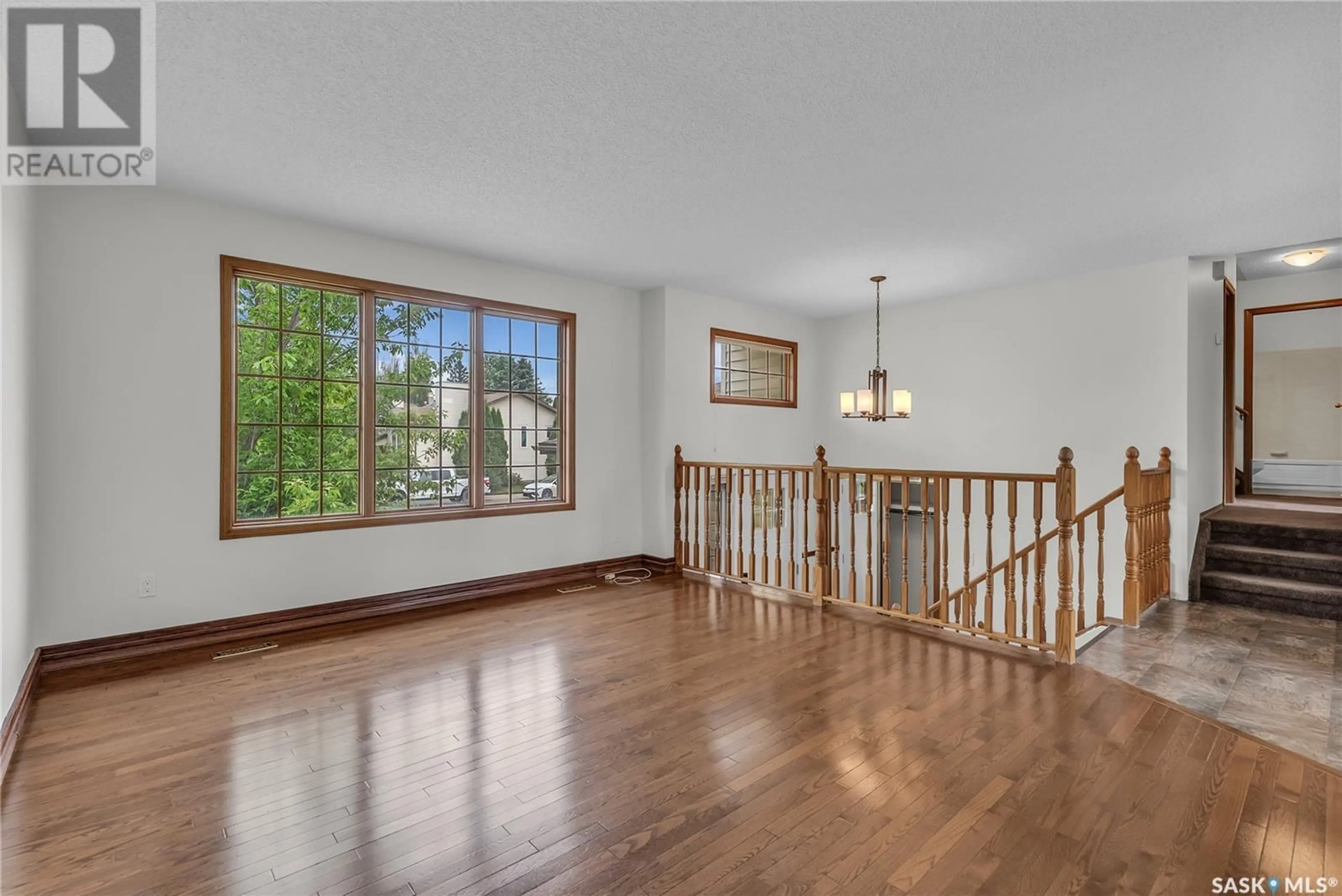 Unknown for 710 BRIGHTSAND CRESCENT, Saskatoon Saskatchewan S7J4X7
