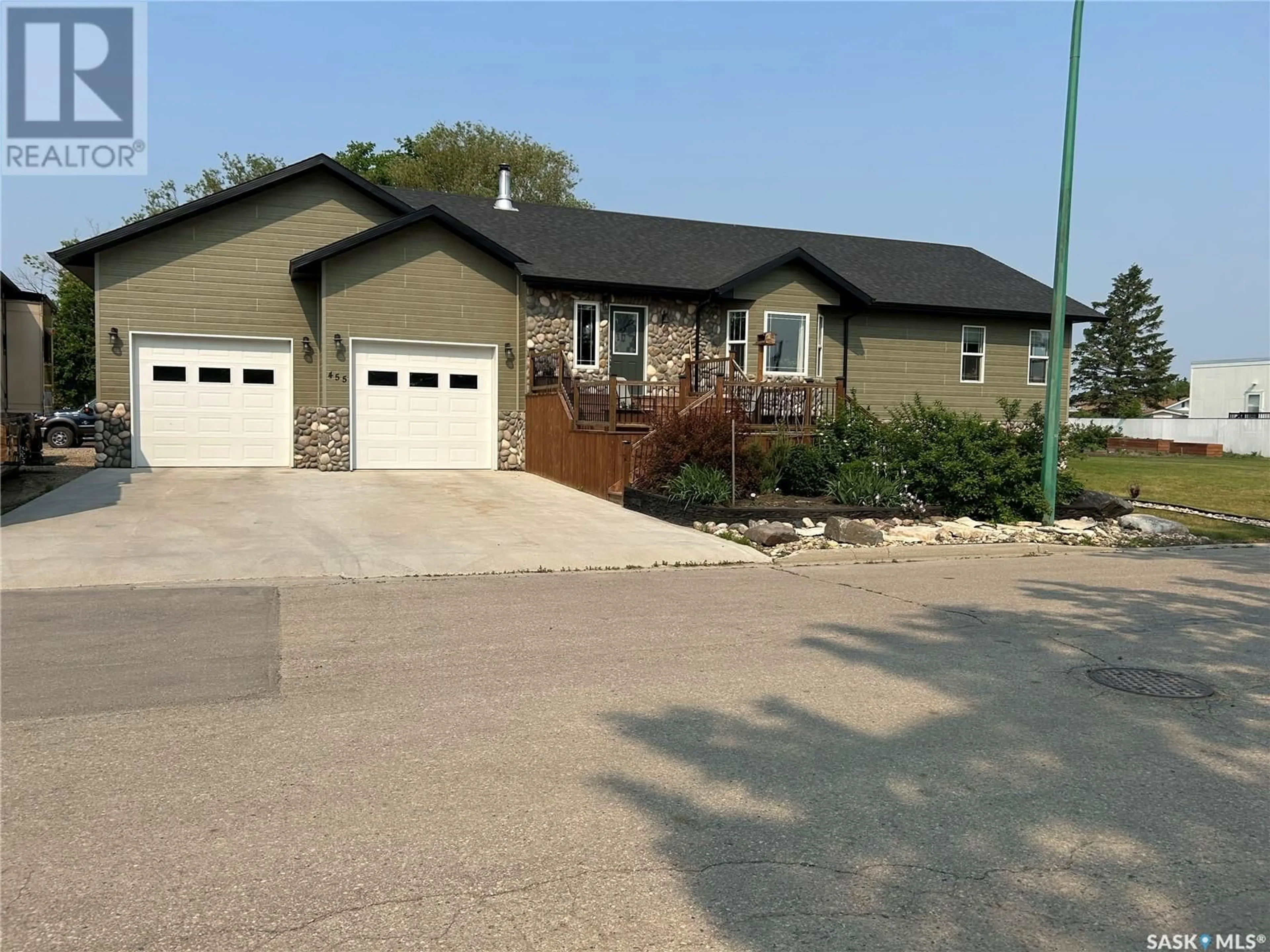 Home with vinyl exterior material, street for 455 4TH STREET, Carrot River Saskatchewan S0E0L0