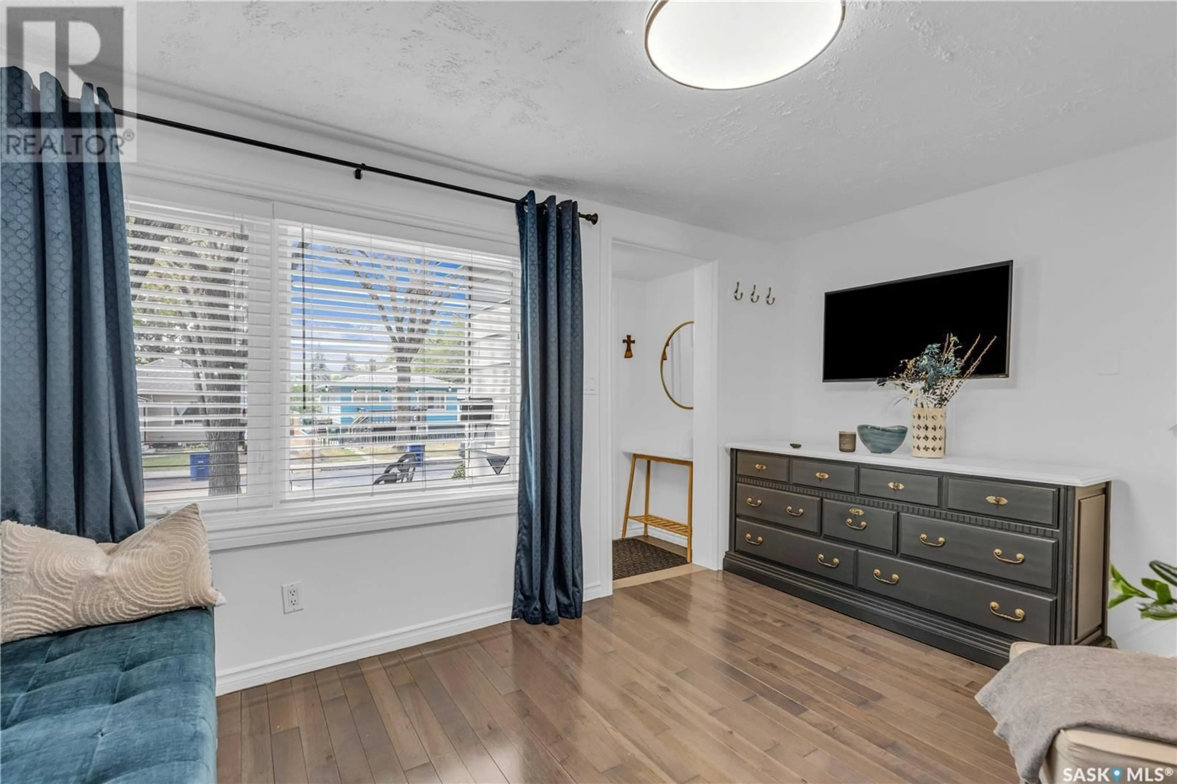 A pic of a room for 522 K AVENUE, Saskatoon Saskatchewan S7H0M3