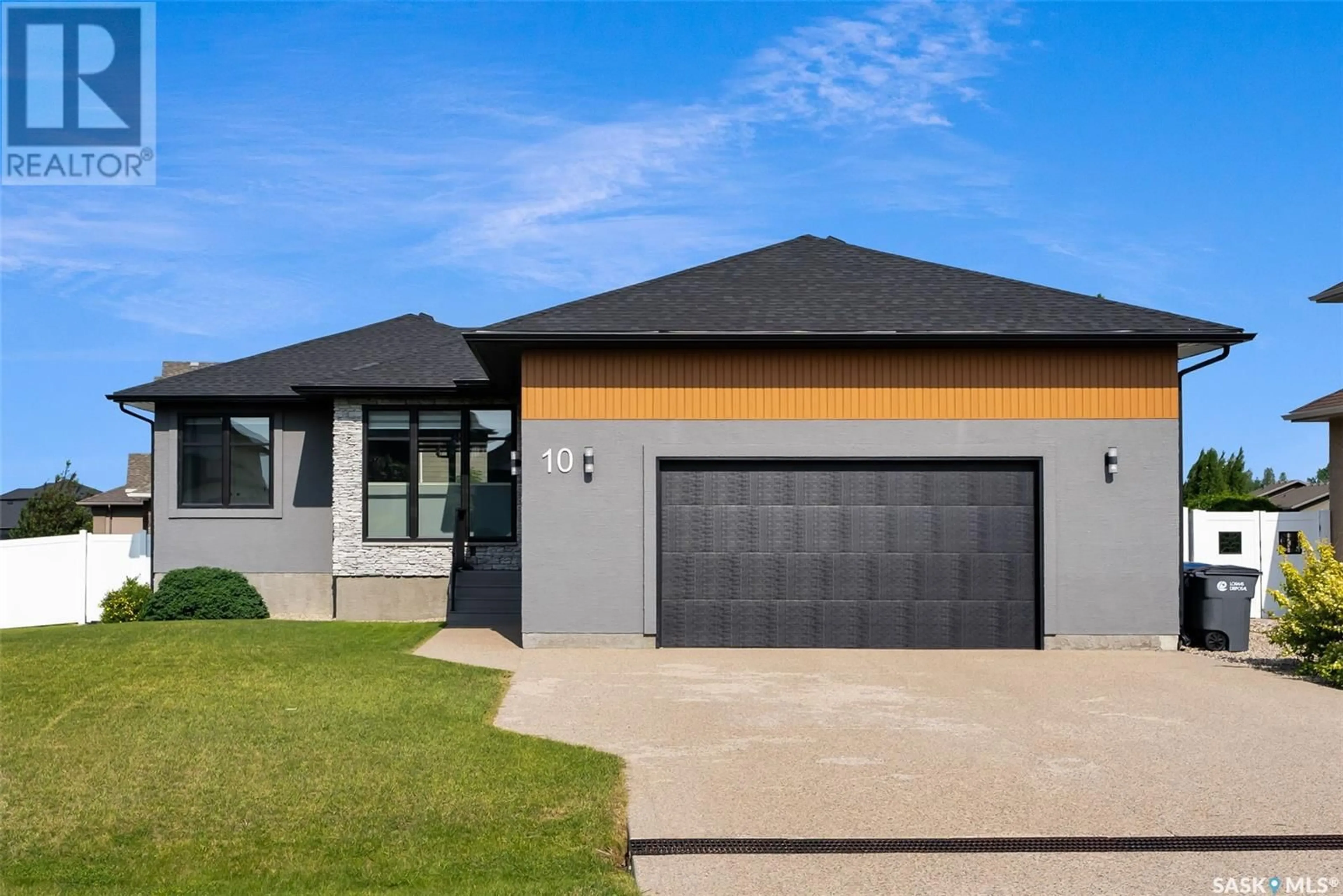 Unknown for 10 COLLEGE CRESCENT, White City Saskatchewan S4L0C6