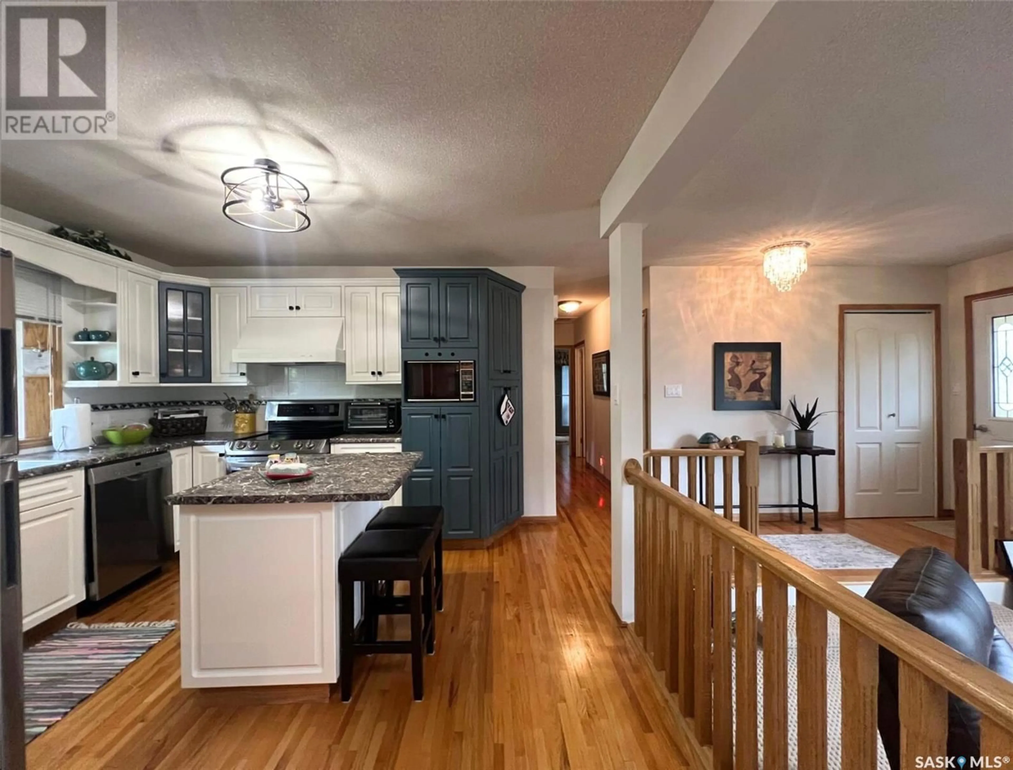 Open concept kitchen, unknown for 1143 RIVERVIEW CRESCENT, Swift Current Saskatchewan S9H1Y8