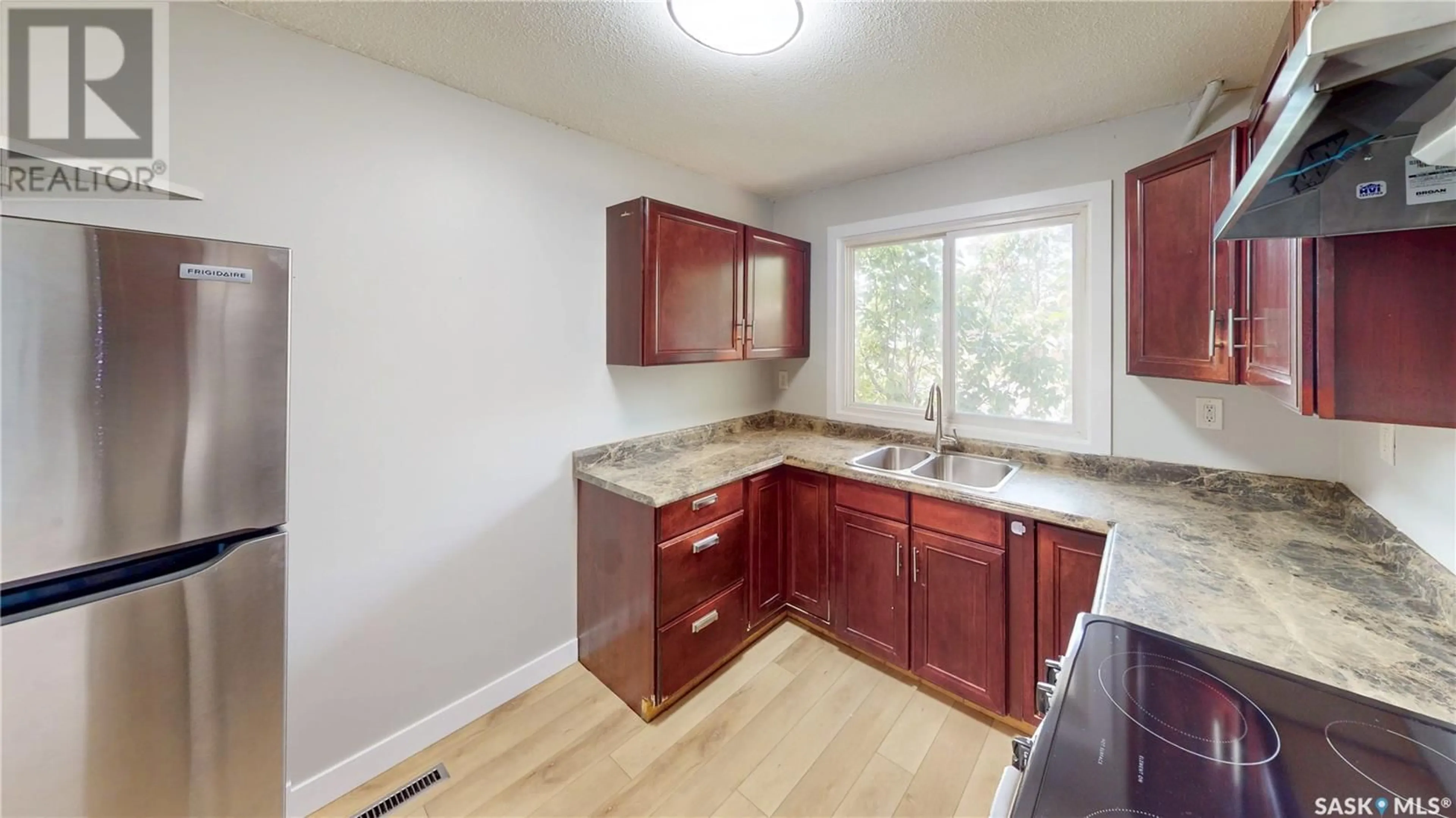 Standard kitchen, wood/laminate floor for 56 FROOM CRESCENT, Regina Saskatchewan S4N0T9