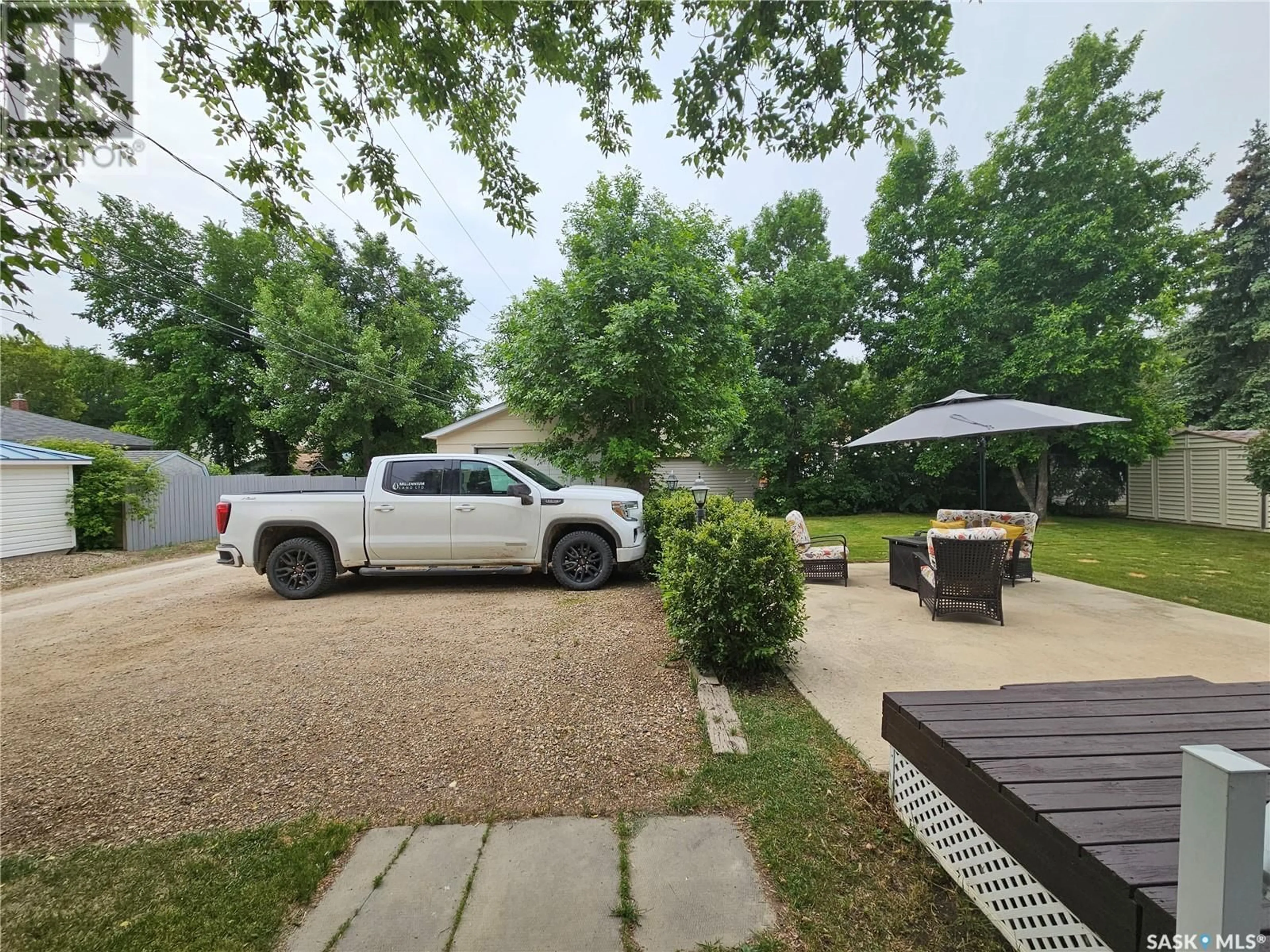A pic from outside/outdoor area/front of a property/back of a property/a pic from drone, street for 202 SOURIS AVENUE, Carlyle Saskatchewan S0C0R0