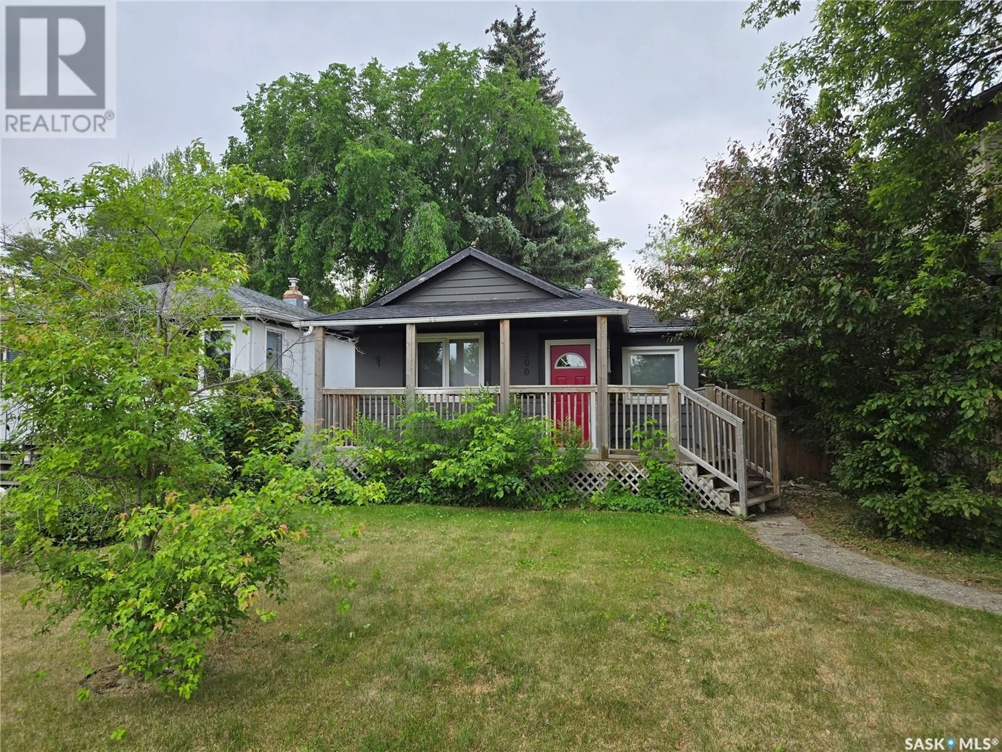 A pic from outside/outdoor area/front of a property/back of a property/a pic from drone, street for E - 300 MAPLE STREET, Saskatoon Saskatchewan S7J0A5