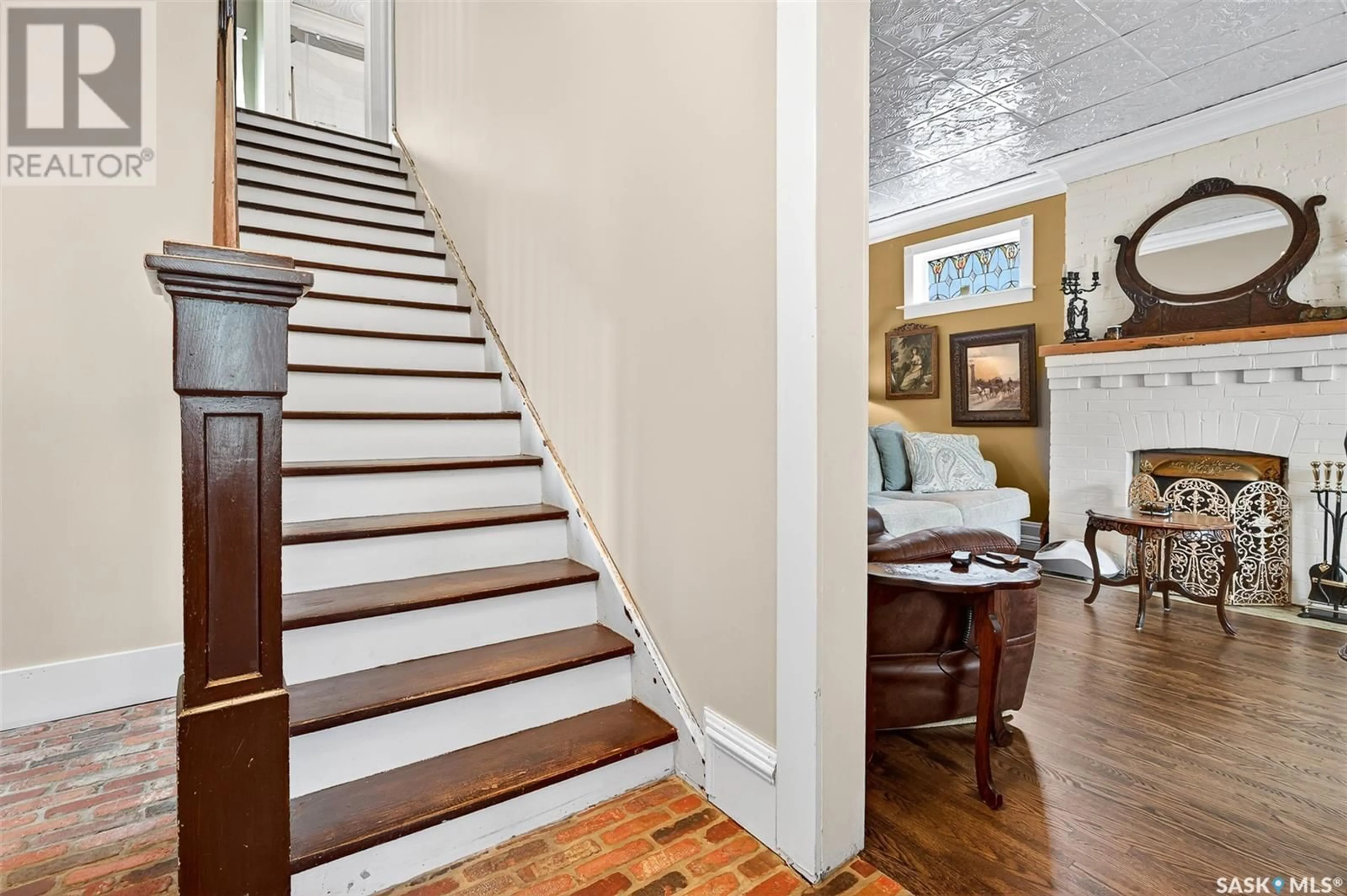 Stairs for 204 ROSE STREET, Mortlach Saskatchewan S0H3E0