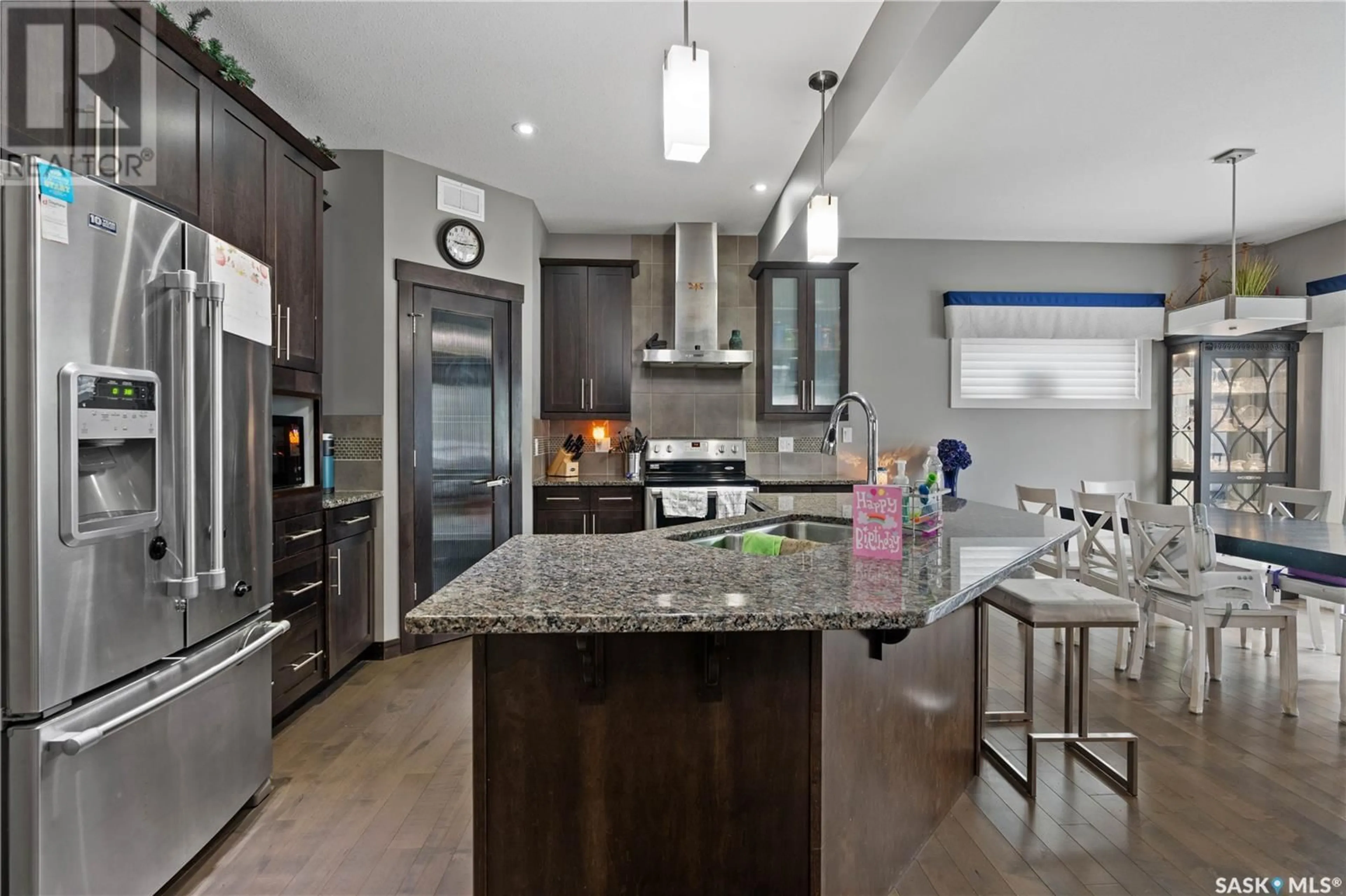 Contemporary kitchen, unknown for E - 4706 GREEN APPLE DRIVE, Regina Saskatchewan S4V3L2