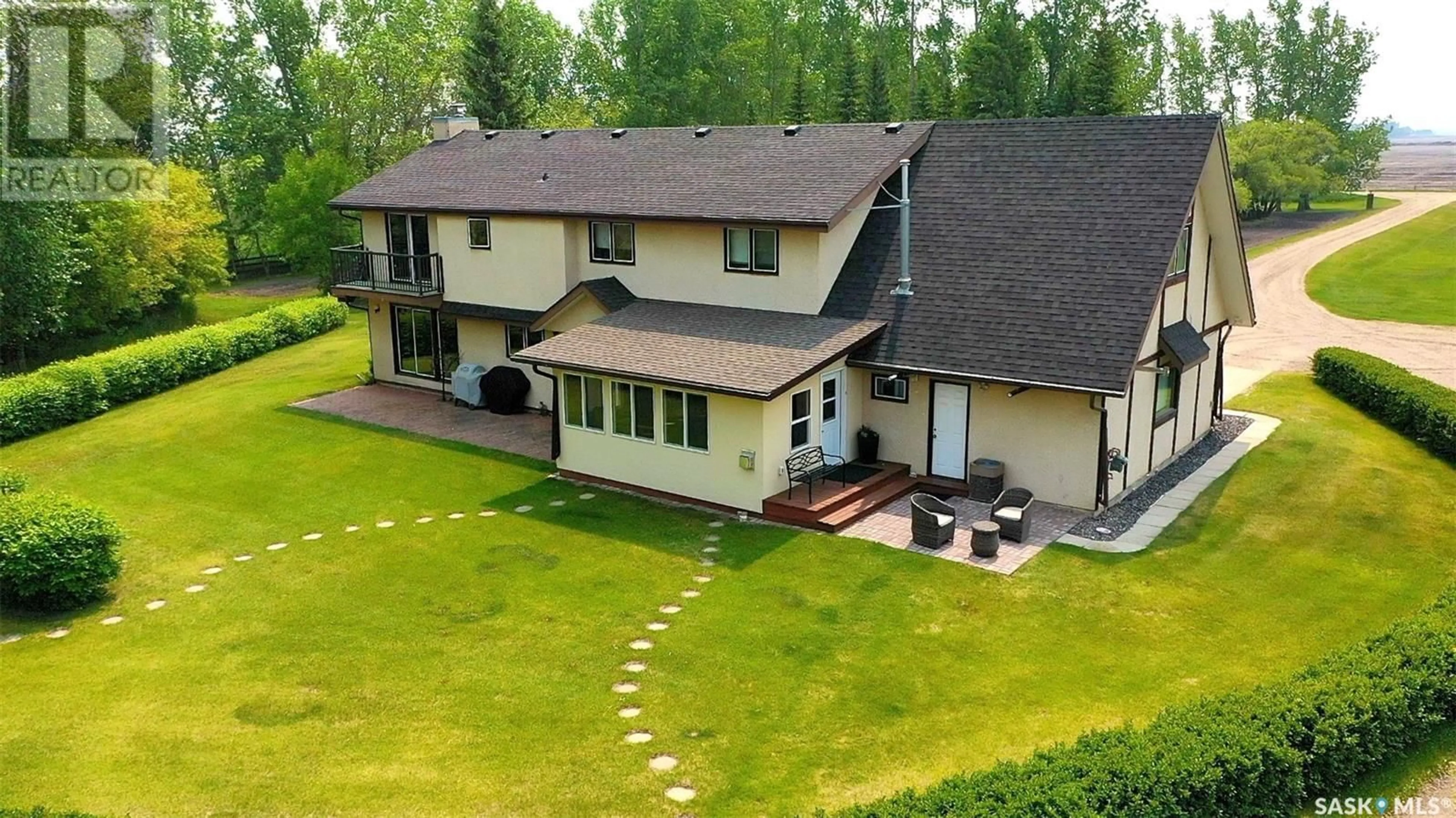 A pic from outside/outdoor area/front of a property/back of a property/a pic from drone, unknown for WALSH ACREAGE, Orkney Rm No. 244 Saskatchewan S3N4K1
