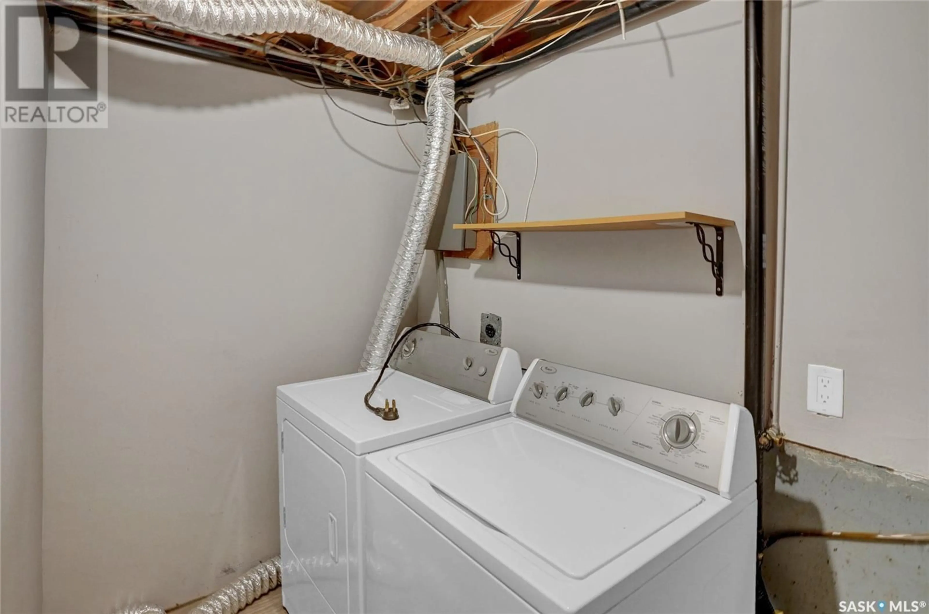Laundry room for 141 LOCKWOOD ROAD, Regina Saskatchewan S4S6V1