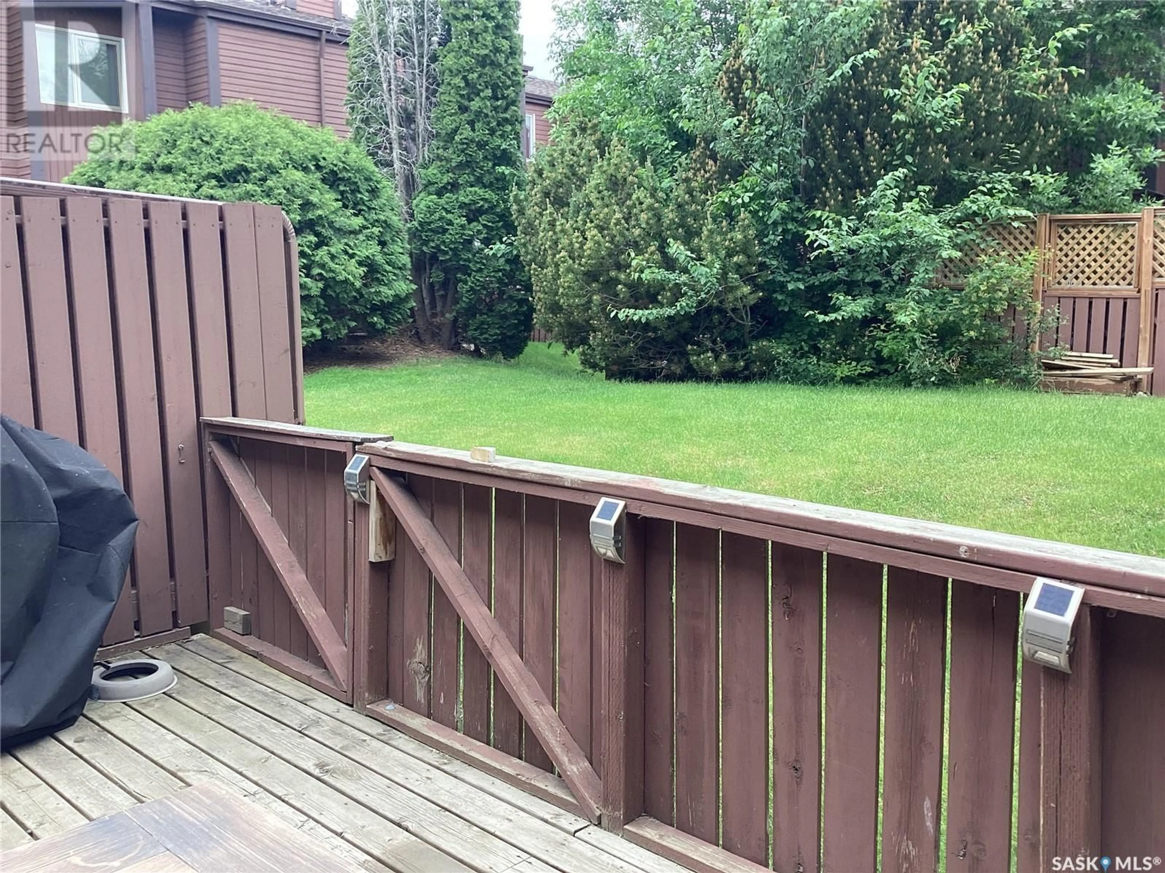 Patio, forest/trees view for 141 LOCKWOOD ROAD, Regina Saskatchewan S4S6V1