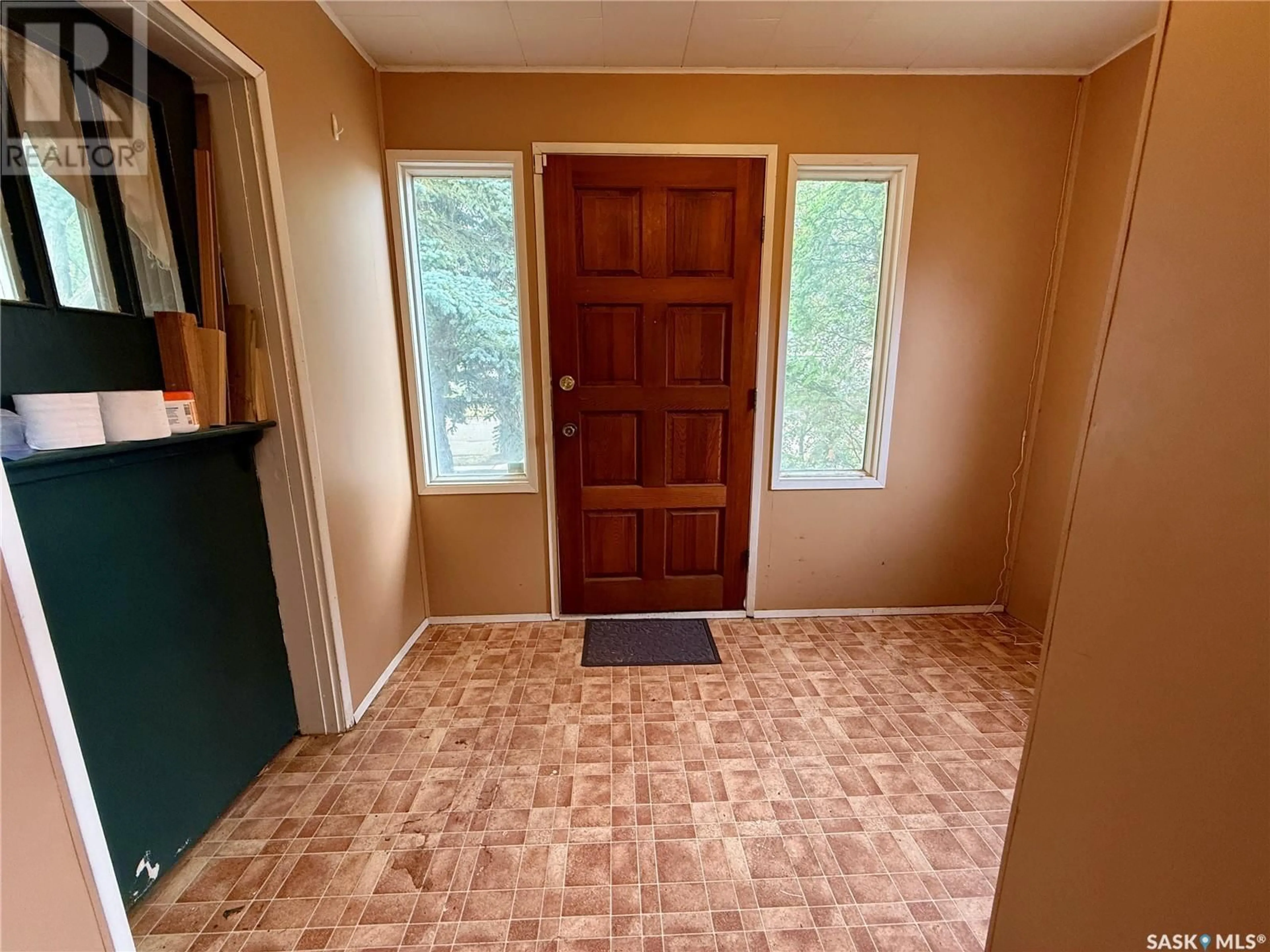 Indoor entryway for 1611 99TH STREET, North Battleford Saskatchewan S9A0R4