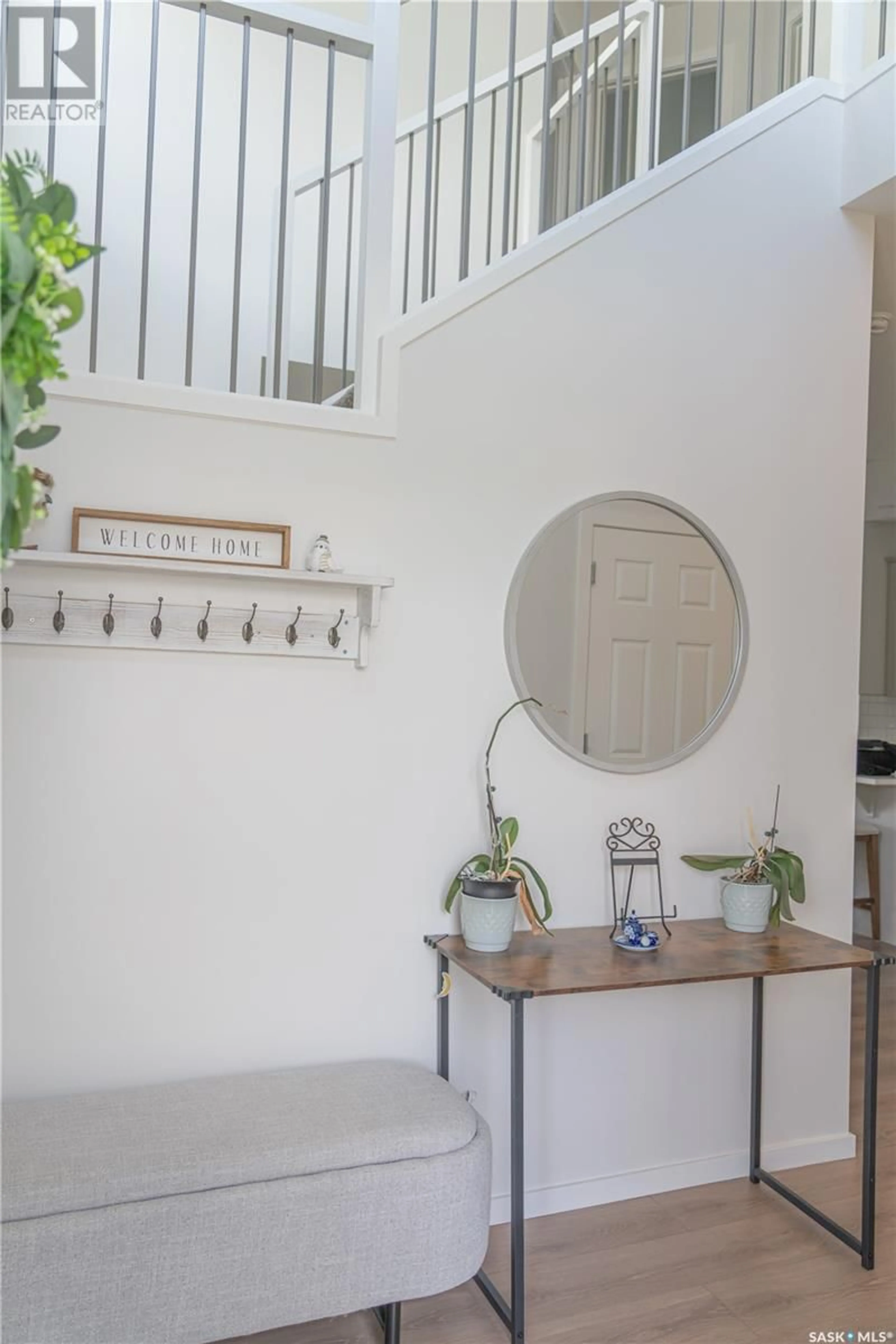 Indoor entryway for 356 BARRETT STREET, Saskatoon Saskatchewan S7W1E7