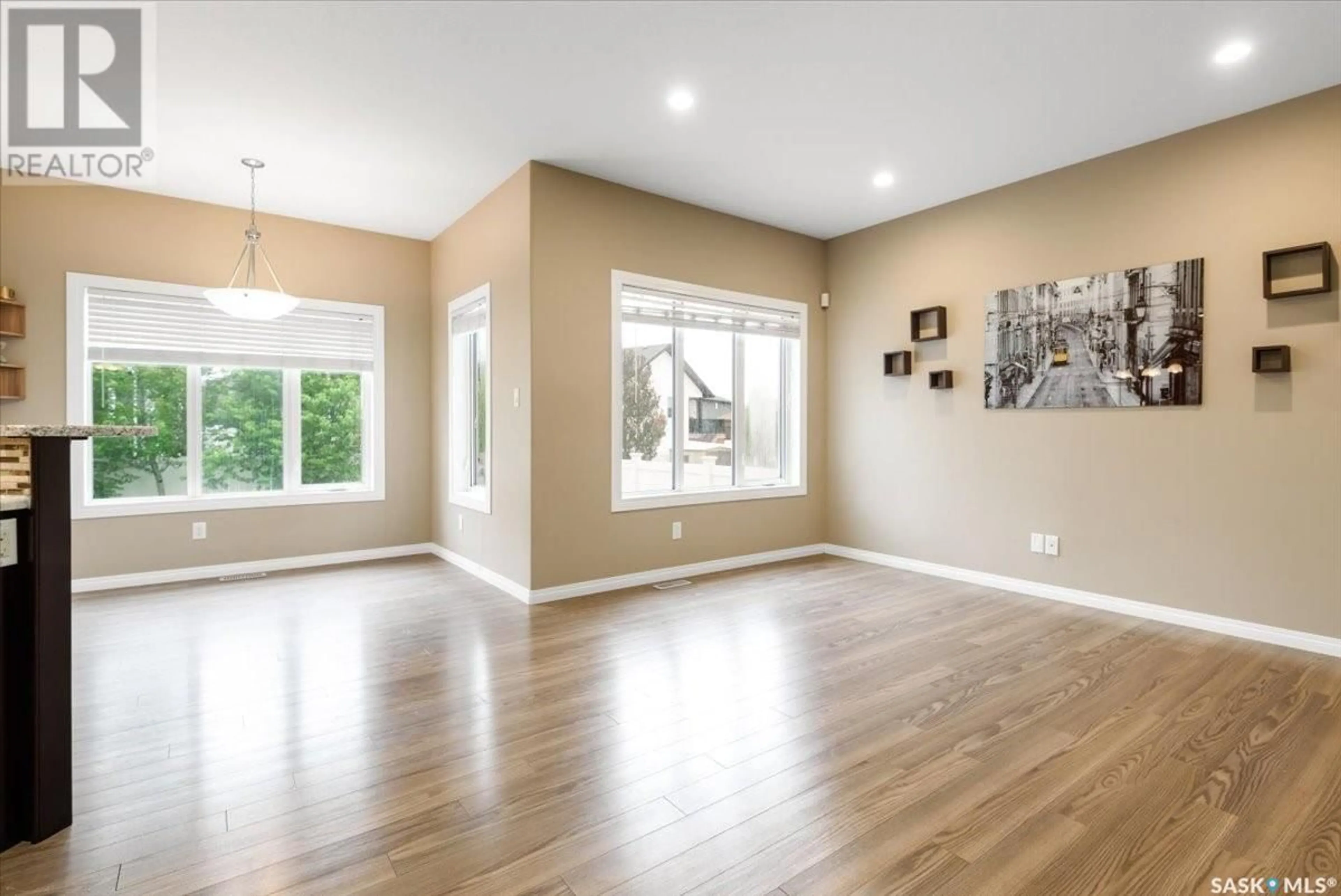Unknown for 5333 DEVINE DRIVE, Regina Saskatchewan S4X0G6