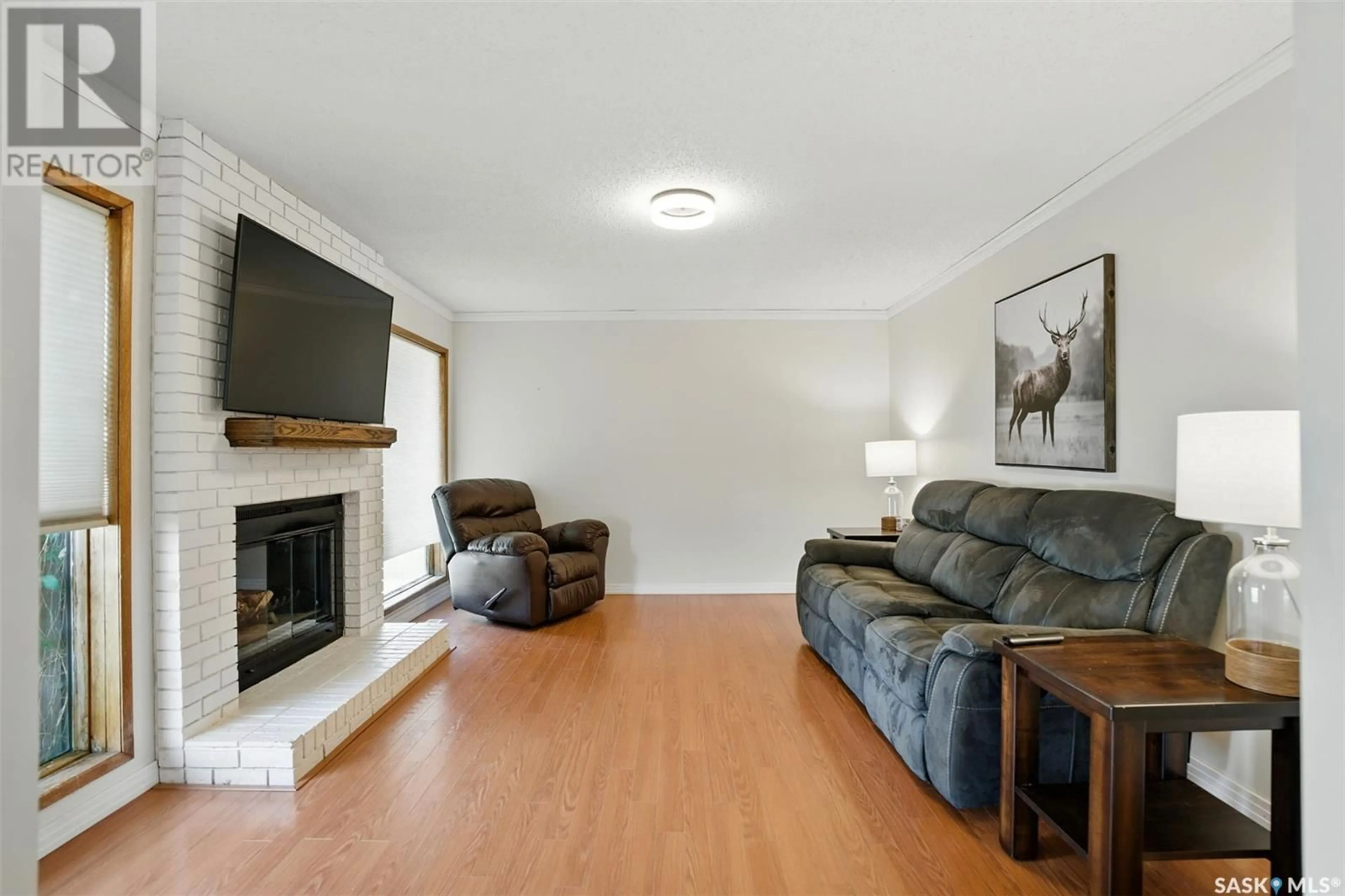 Living room with furniture, unknown for 103 O'REGAN CRESCENT, Saskatoon Saskatchewan S7L6P1