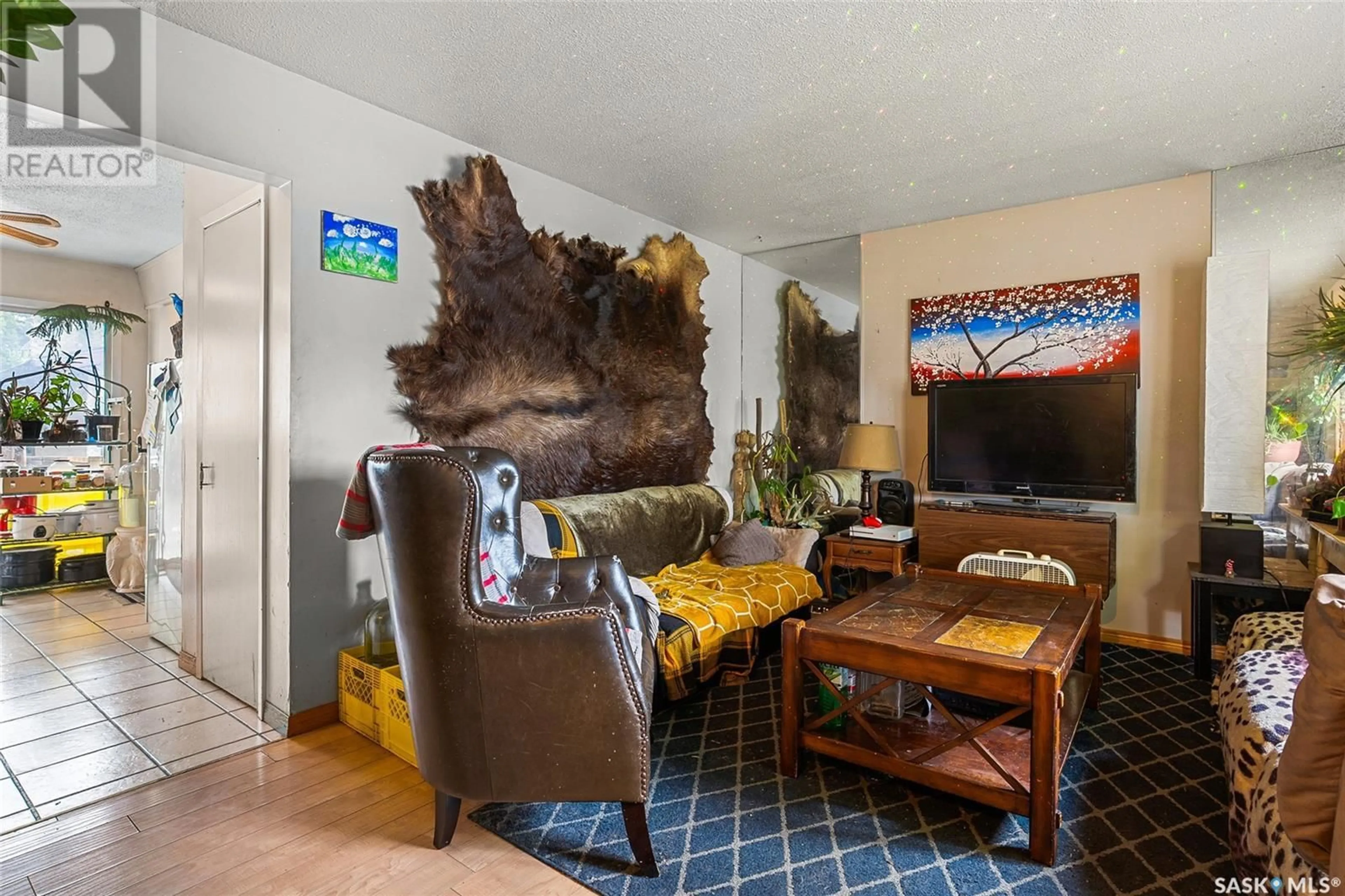 Living room with furniture, unknown for 1806 RICHARDSON ROAD, Saskatoon Saskatchewan S7L4B5