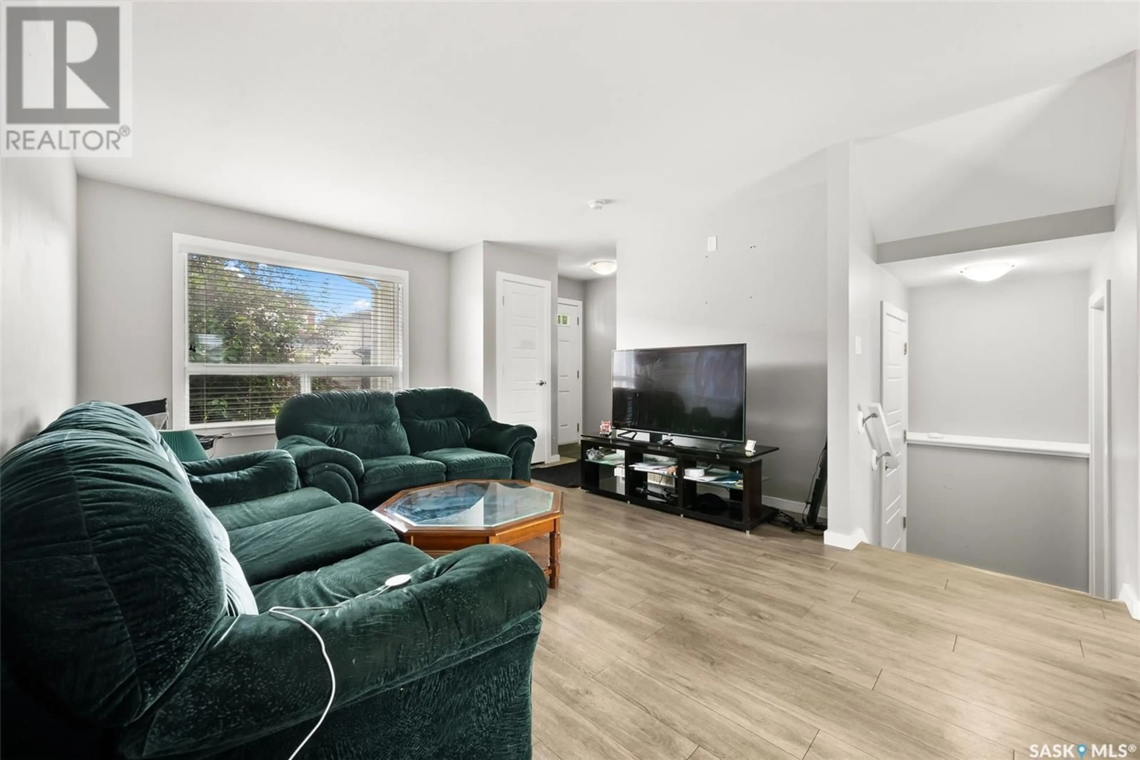 Living room with furniture, unknown for 4638 ALBULET DRIVE, Regina Saskatchewan S4W0R3