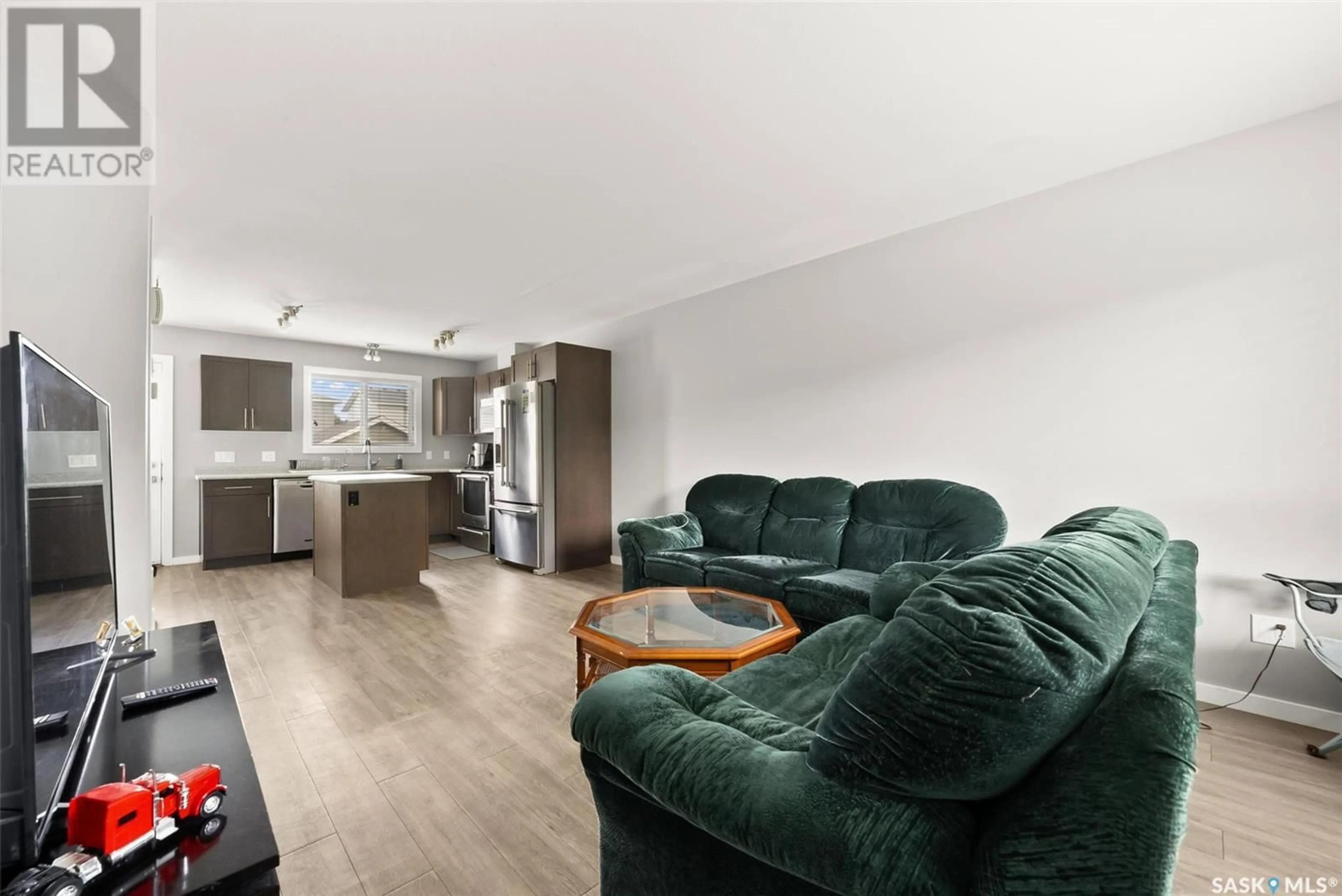 Living room with furniture, unknown for 4638 ALBULET DRIVE, Regina Saskatchewan S4W0R3