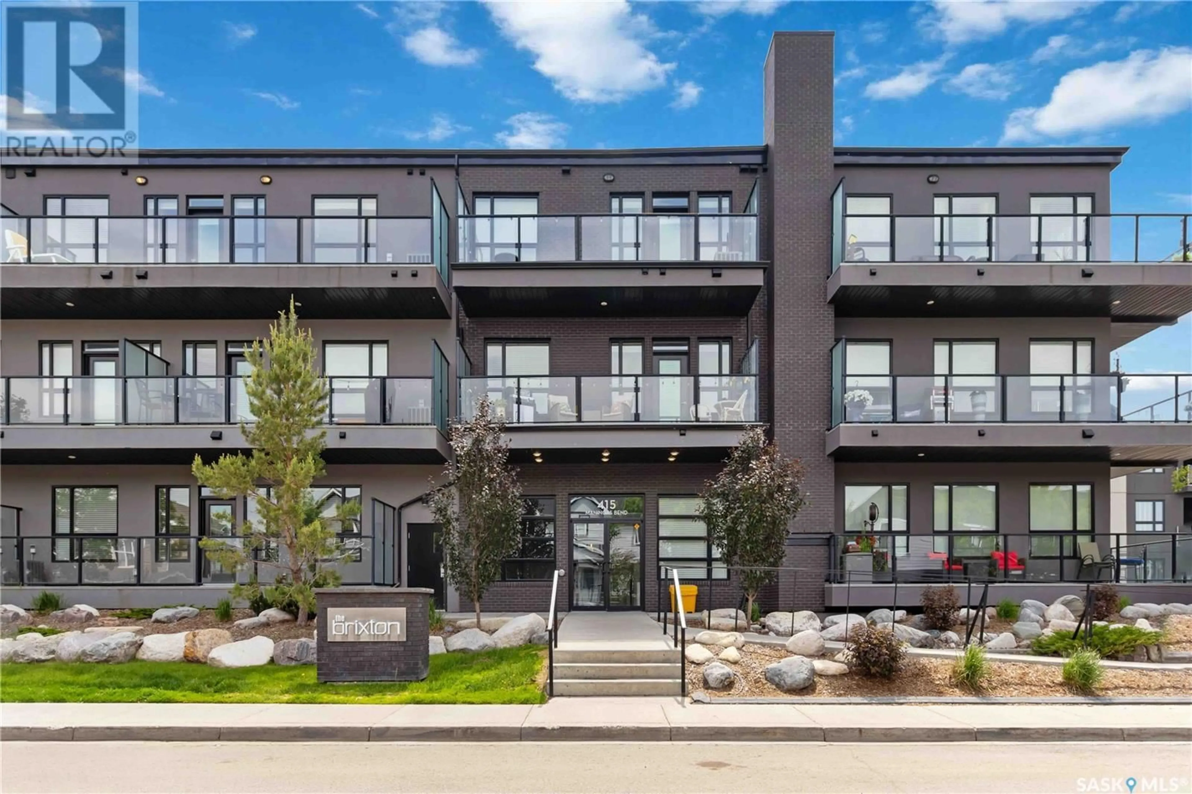 Patio, street for 415 - 104 MANINGAS BEND, Saskatoon Saskatchewan S7W0T6
