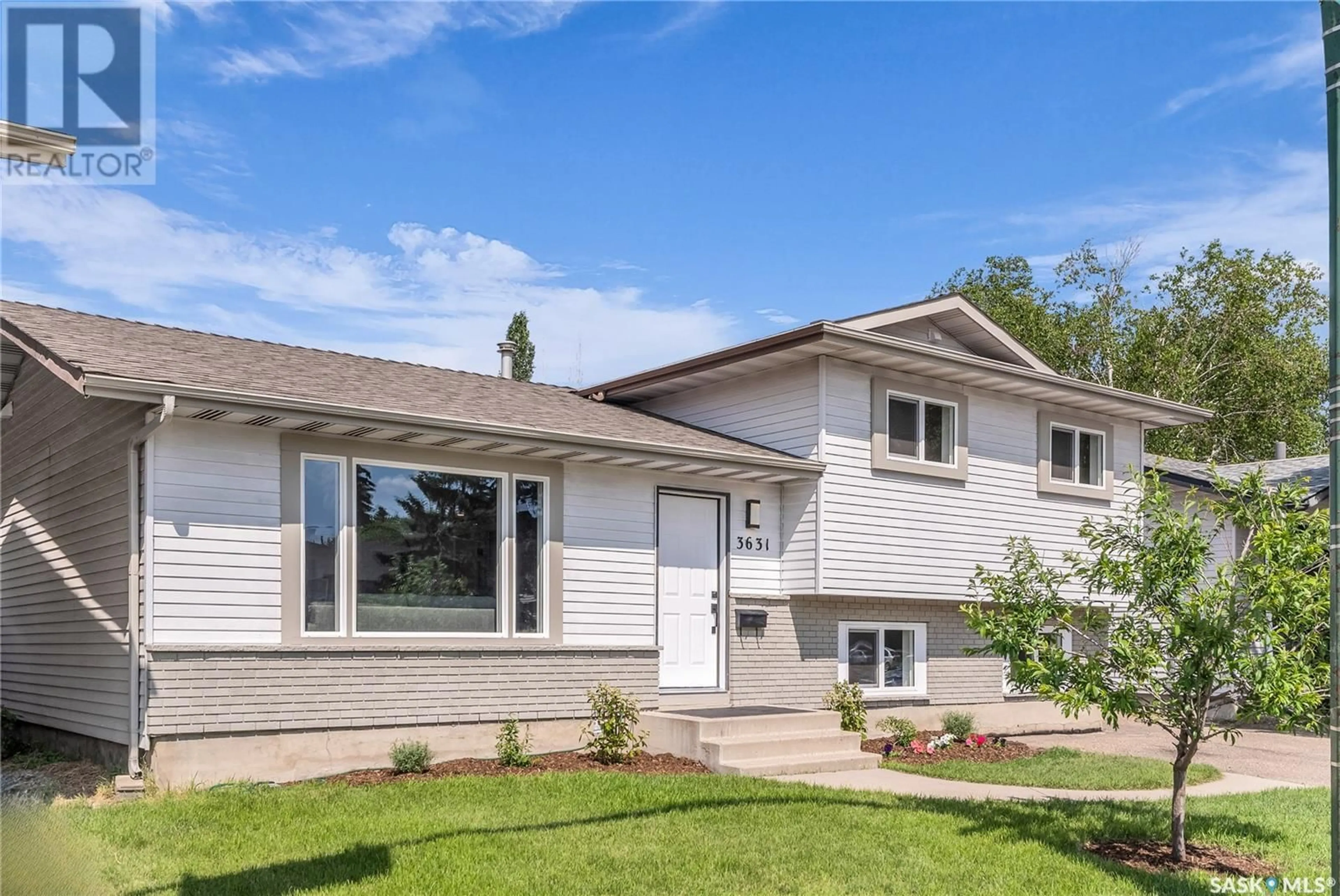 Home with vinyl exterior material, street for 3631 TAYLOR STREET, Saskatoon Saskatchewan S7H5H3